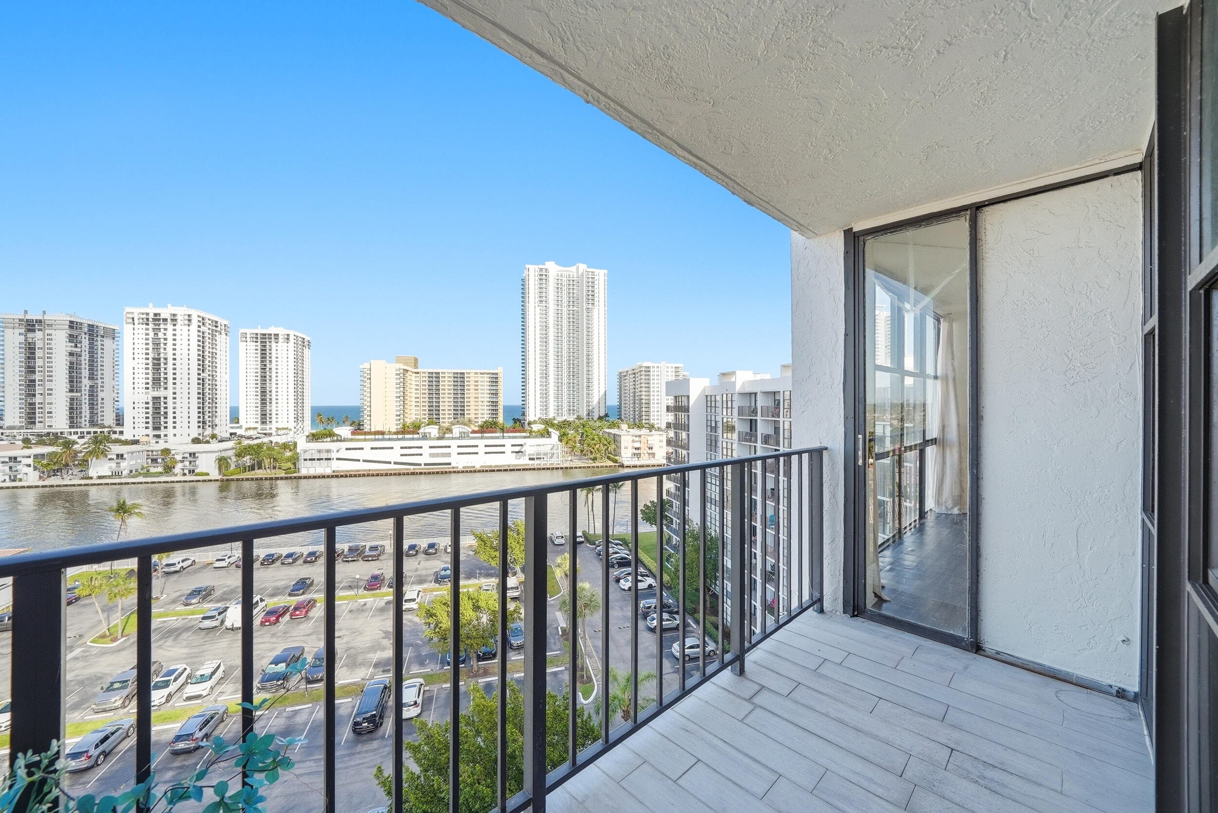 1000 Parkview Drive 1006, Hallandale Beach, FL 33009 — photo 10 of 19