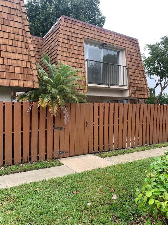 2161 Orange Grove Drive D-9, Davie, FL 33324 — photo 1 of 15
