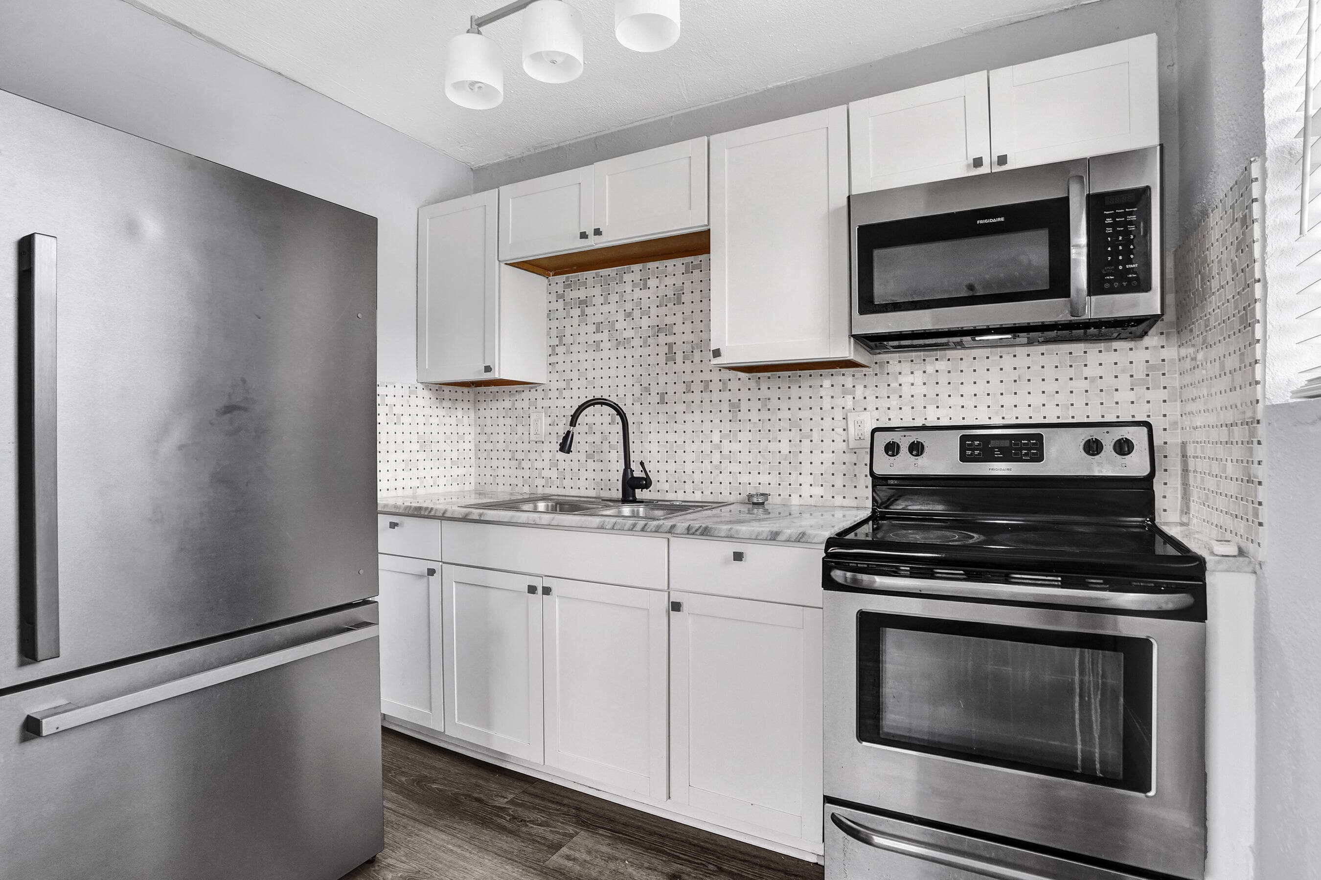 2261 NW 2nd Street, Pompano Beach, FL 33069 — photo 9 of 25