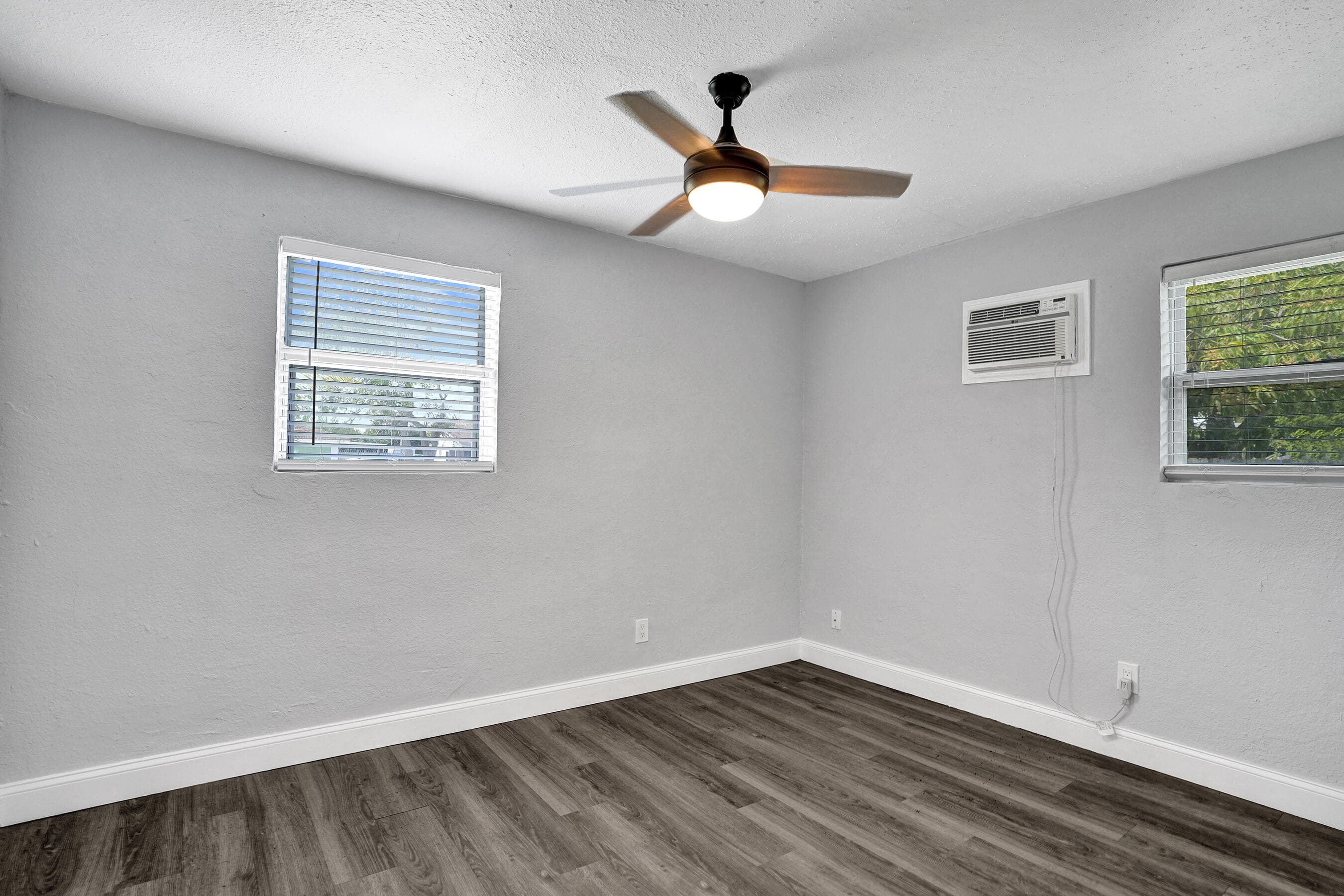 2261 NW 2nd Street, Pompano Beach, FL 33069 — photo 11 of 25