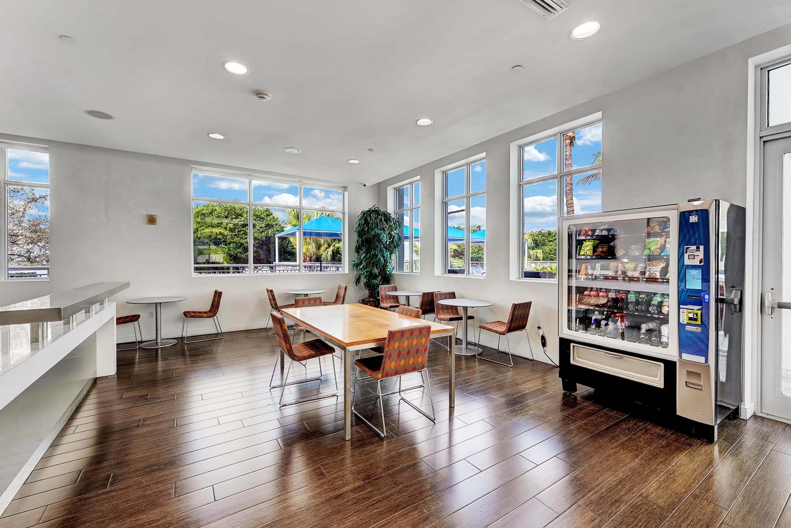 300 S Australian Avenue 502, West Palm Beach, FL 33401 — photo 41 of 44