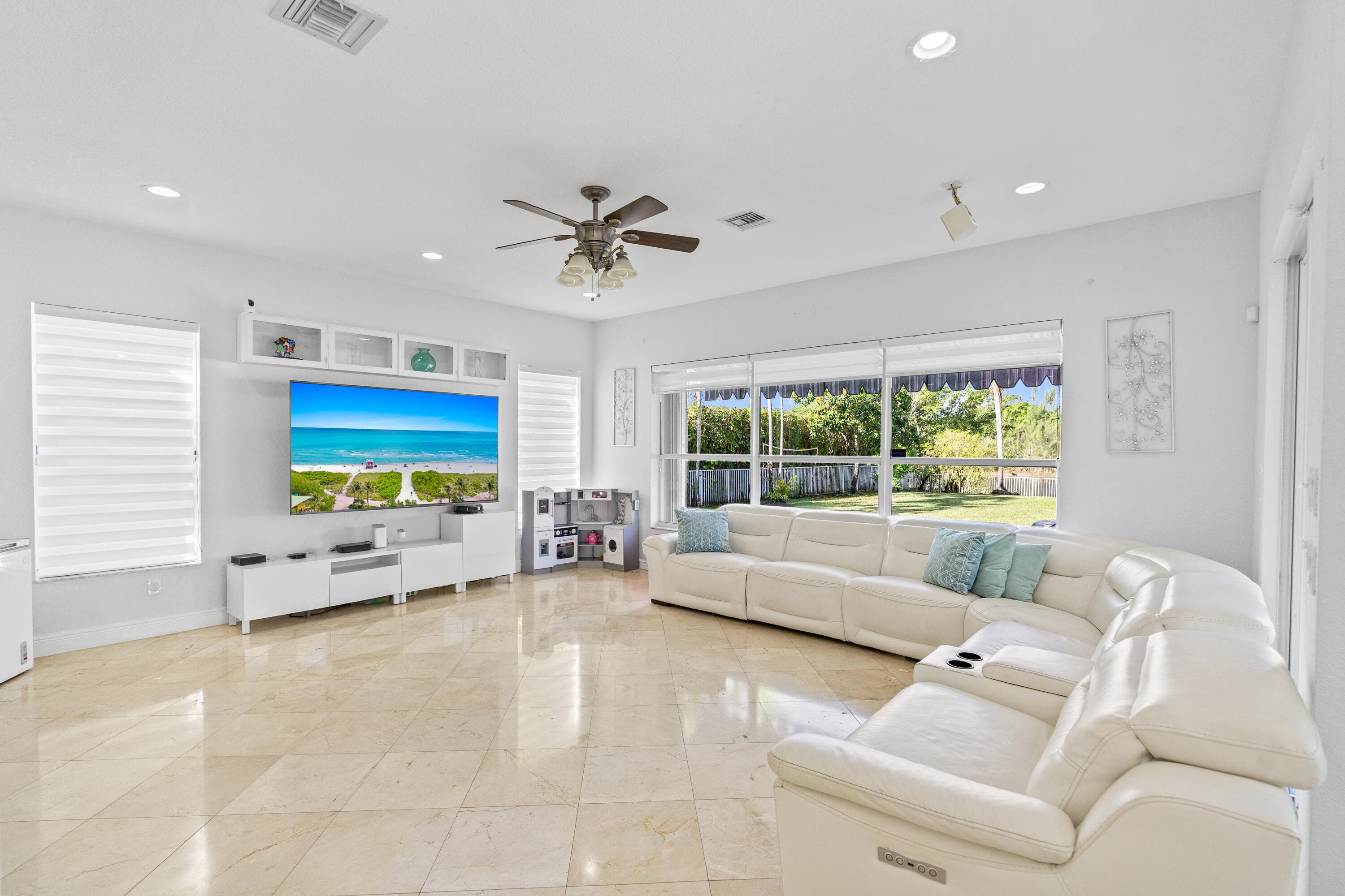 4918 SW 195th Ter, Miramar, FL 33029 — photo 29 of 93