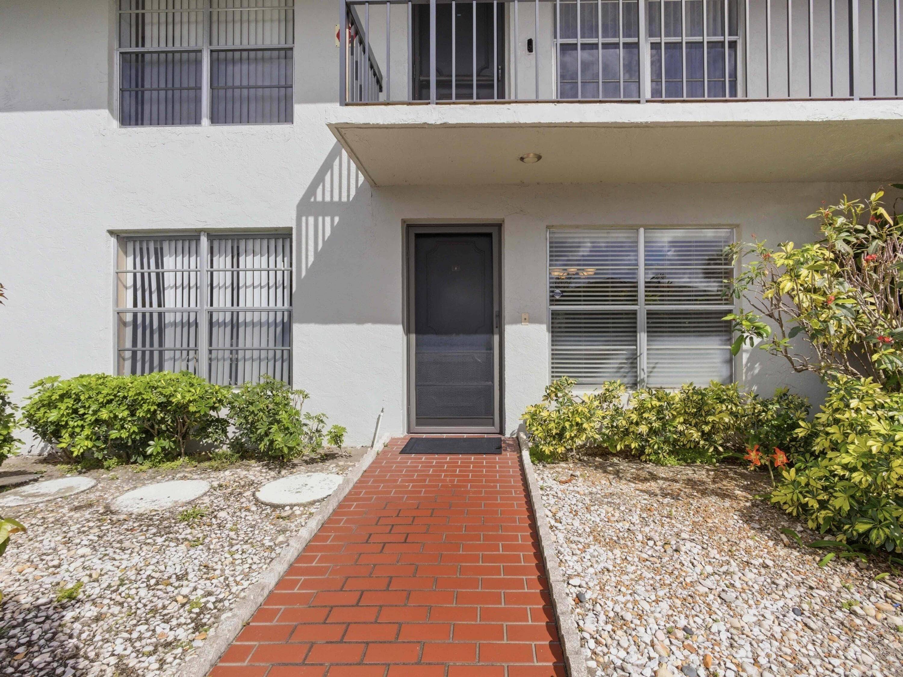 13648 Coconut Palm Court A, Delray Beach, FL 33484 — photo 3 of 34