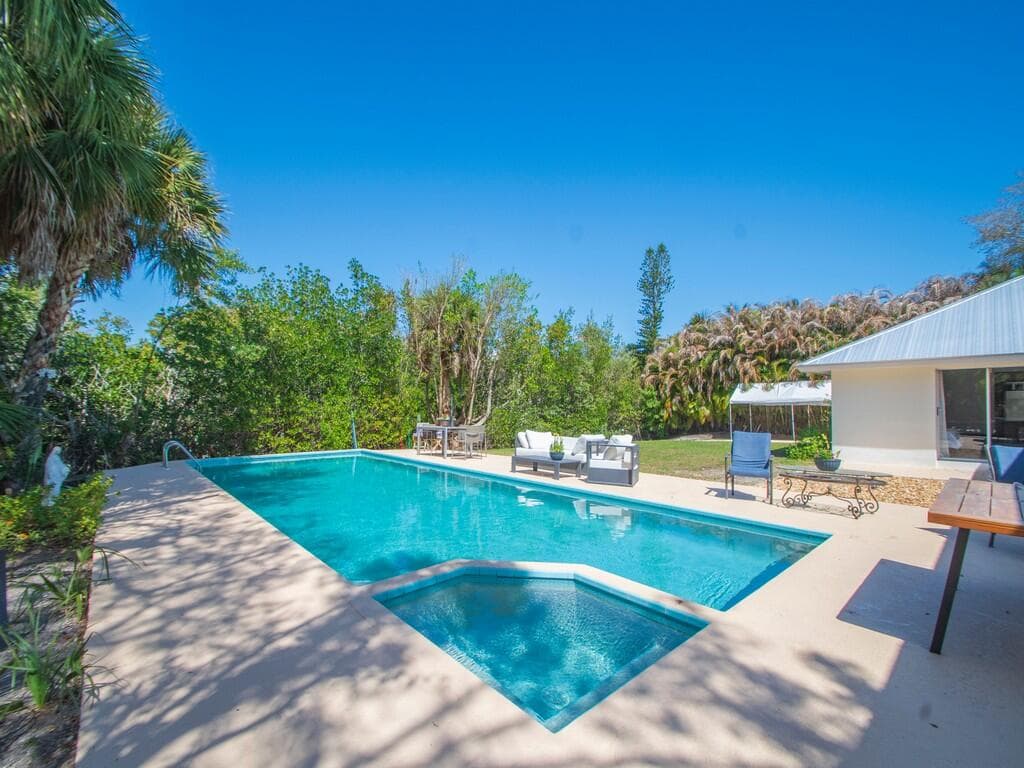 527 E Causeway Boulevard, Vero Beach, FL 32963 — photo 20 of 29