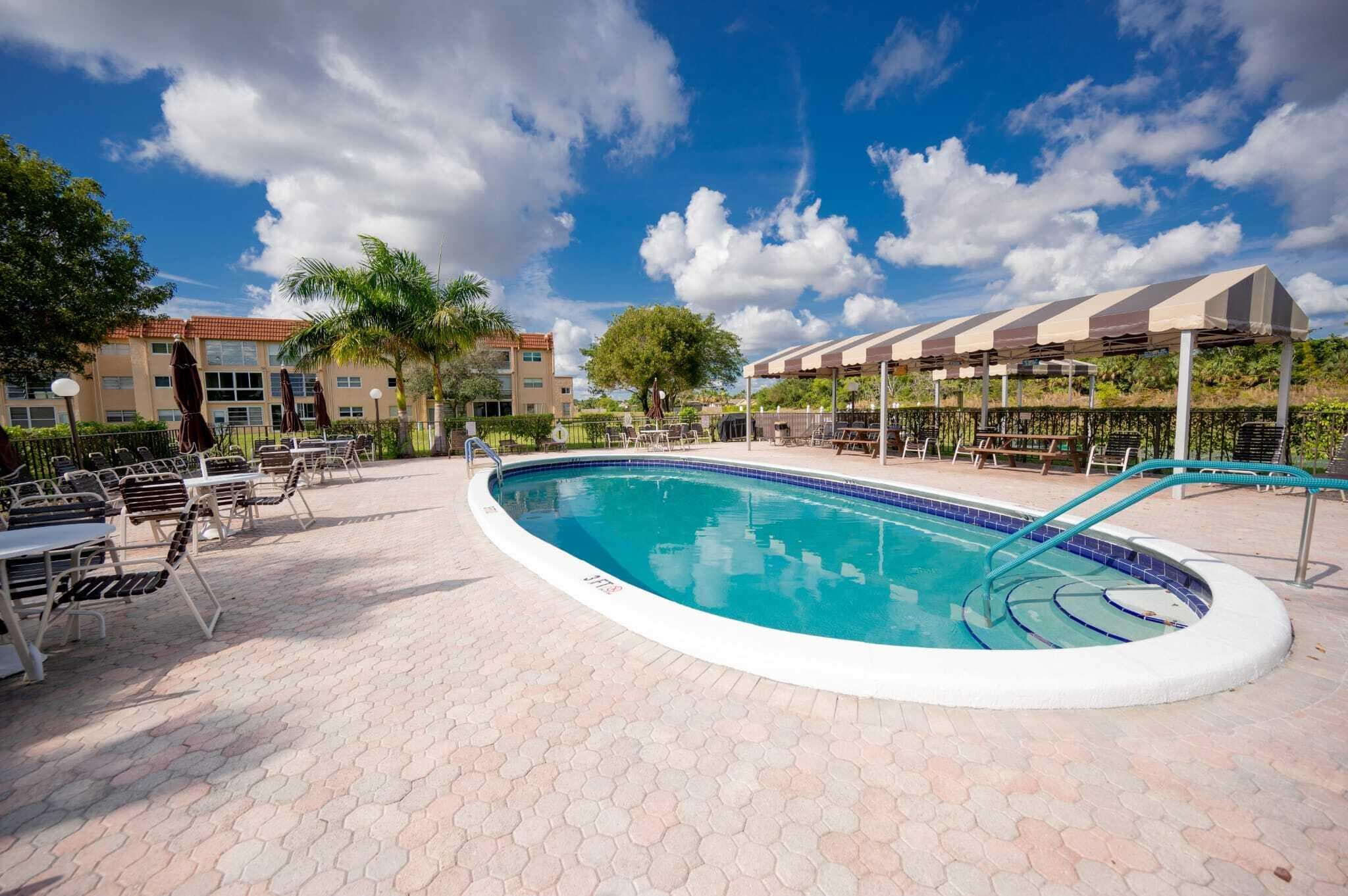 8861 Sunrise Lakes Boulevard Unit 301, Sunrise, FL 33322 — photo 16 of 17