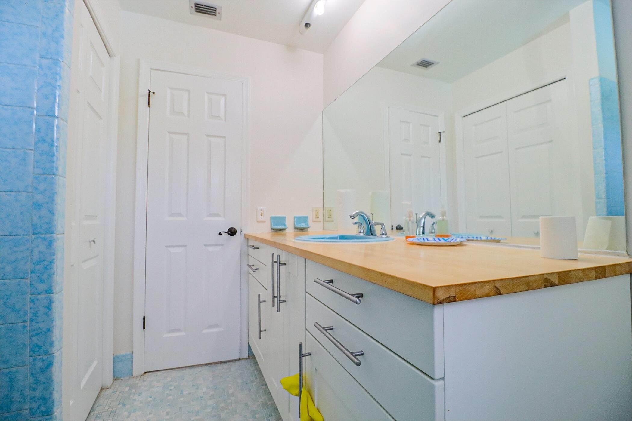 1329 NW 84th Drive NW, Coral Springs, FL 33071 — photo 10 of 26