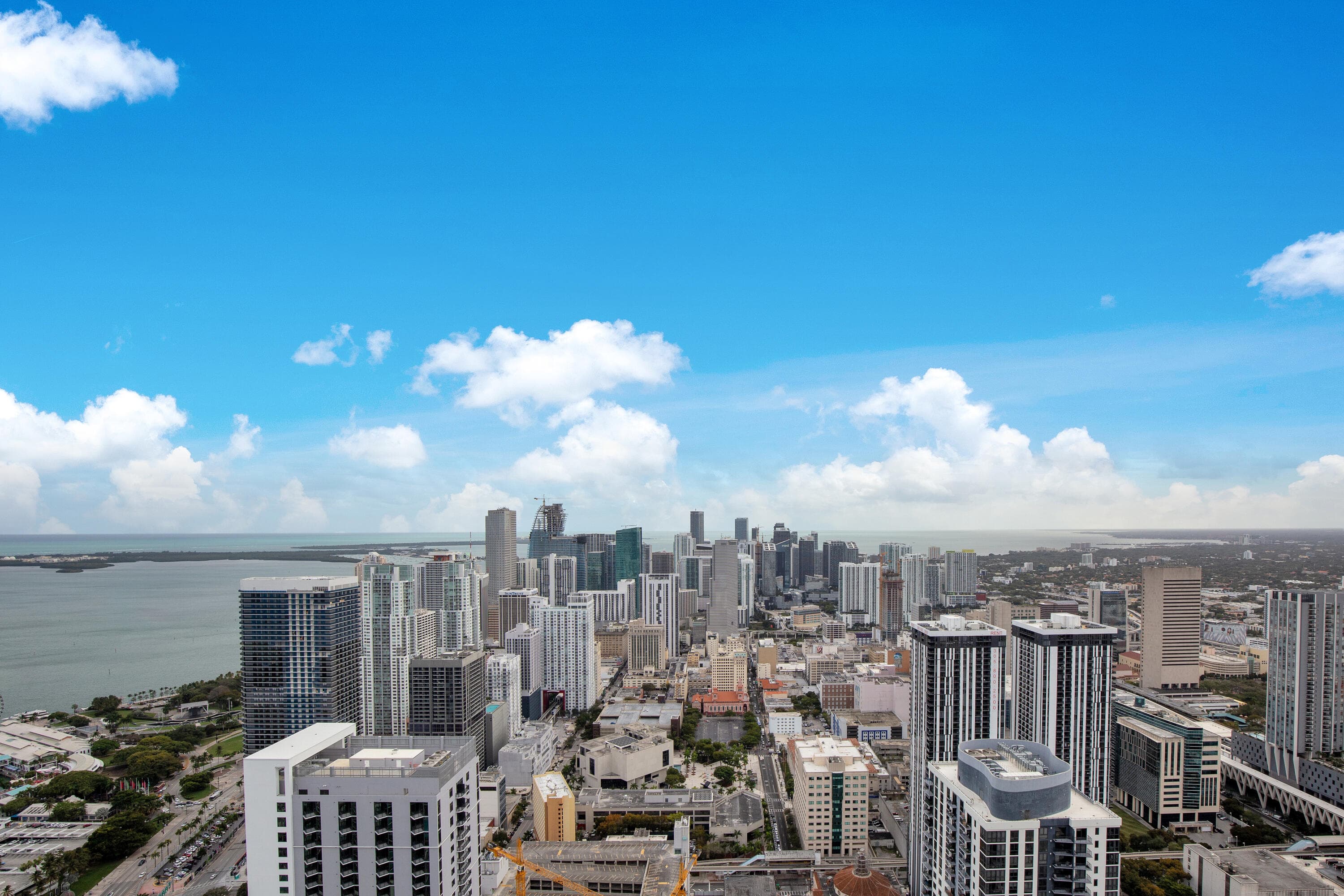 851 NE 1st Avenue 1510, Miami, FL 33130 — photo 40 of 44