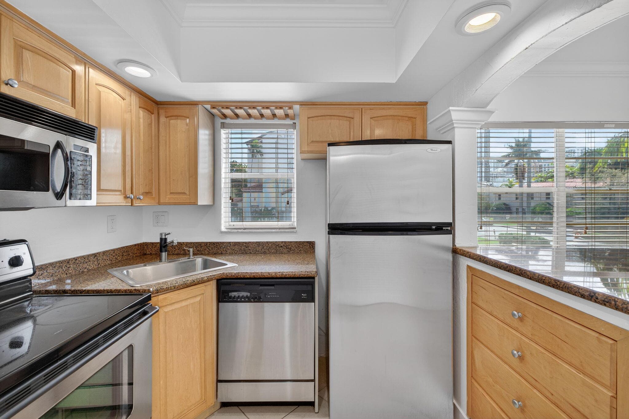901 NE 3rd Street 205, Fort Lauderdale, FL 33301 — photo 10 of 33