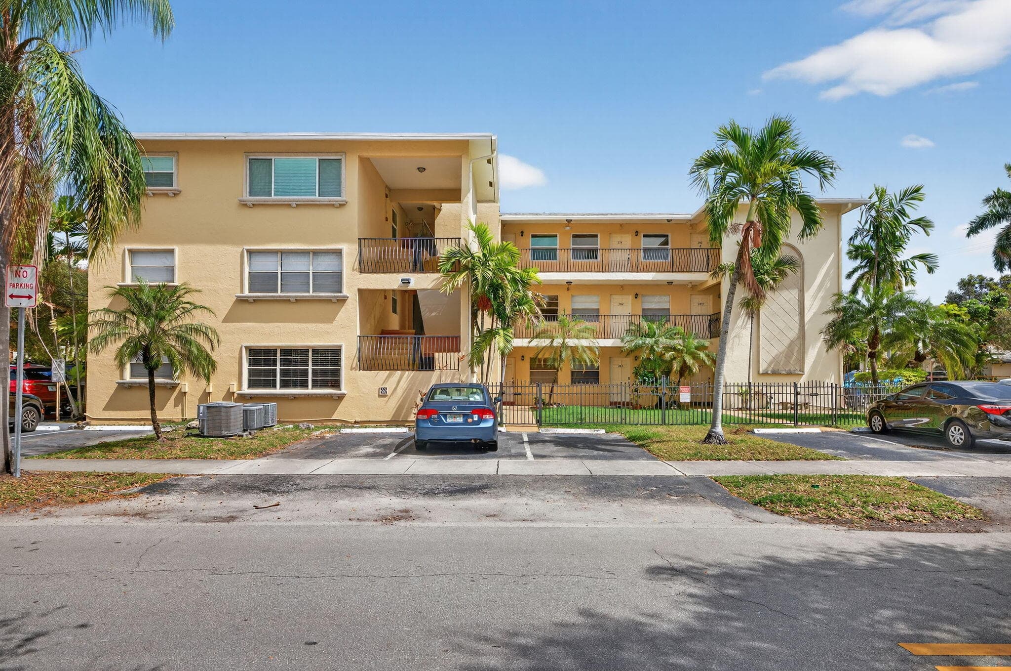 901 NE 3rd Street 205, Fort Lauderdale, FL 33301 — photo 28 of 33