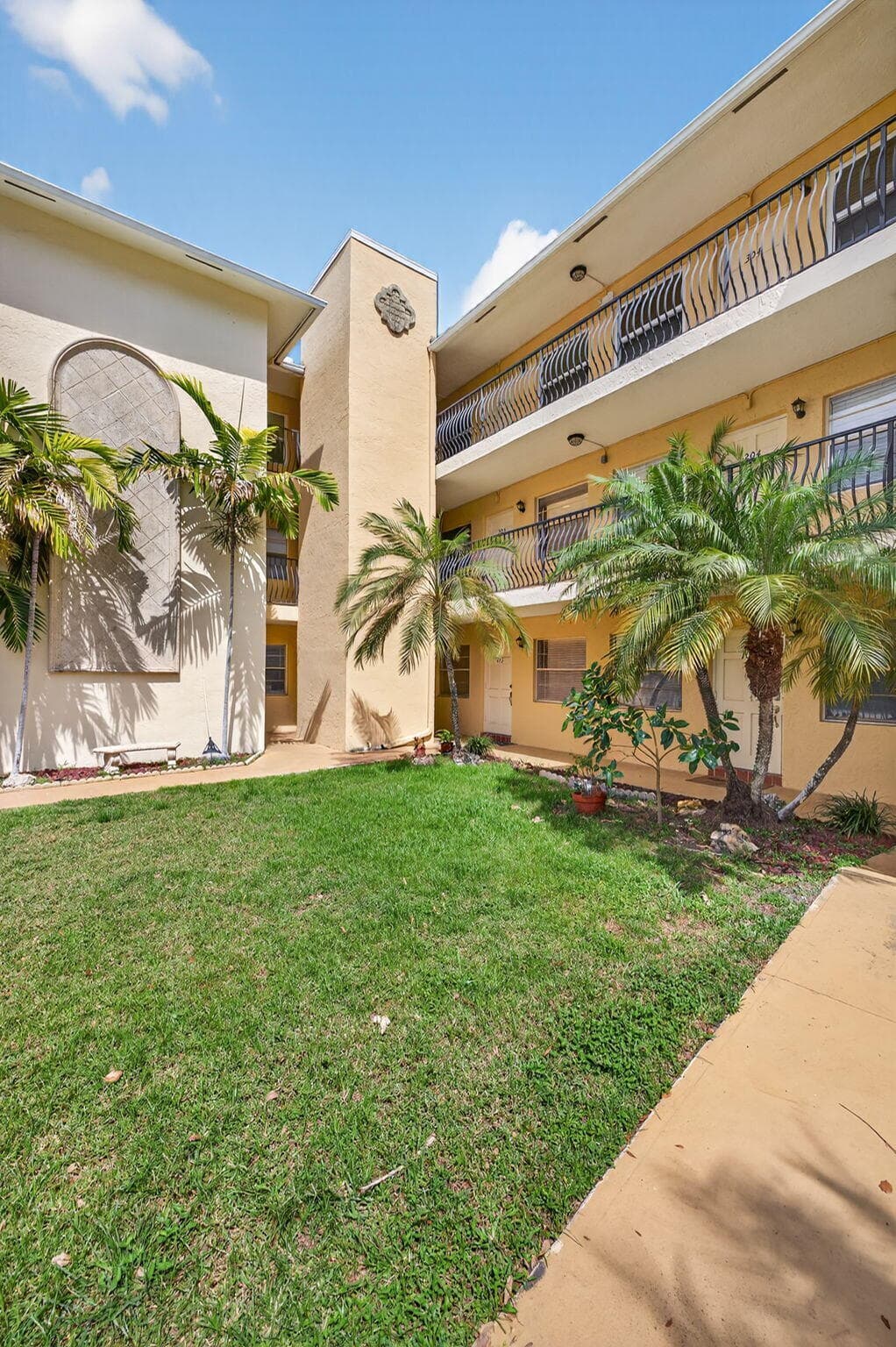 901 NE 3rd Street 205, Fort Lauderdale, FL 33301 — photo 30 of 33