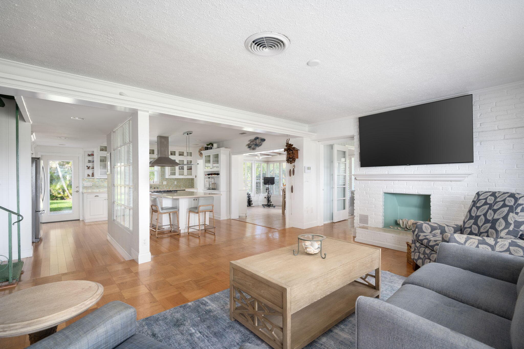 715 Conn Way, Vero Beach, FL 32963 — photo 8 of 41