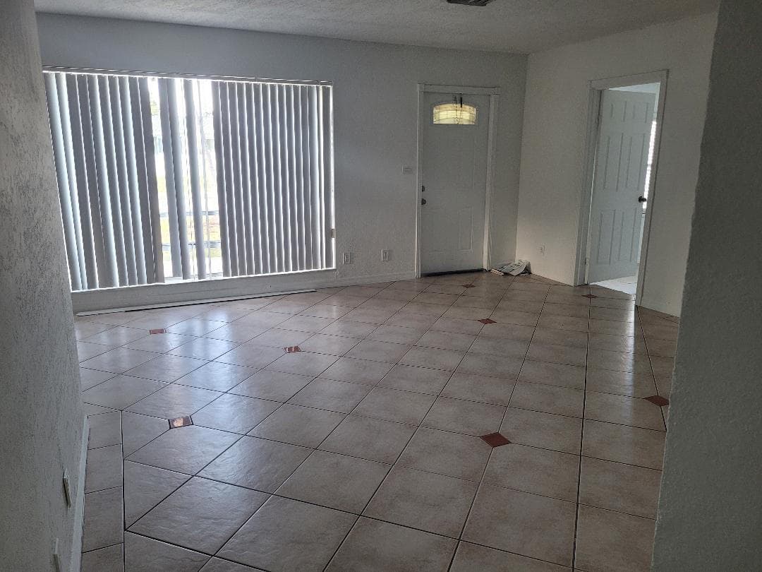 1810 NE 42nd Street, Pompano Beach, FL 33064 — photo 4 of 19