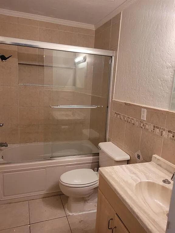 1810 NE 42nd Street, Pompano Beach, FL 33064 — photo 11 of 19