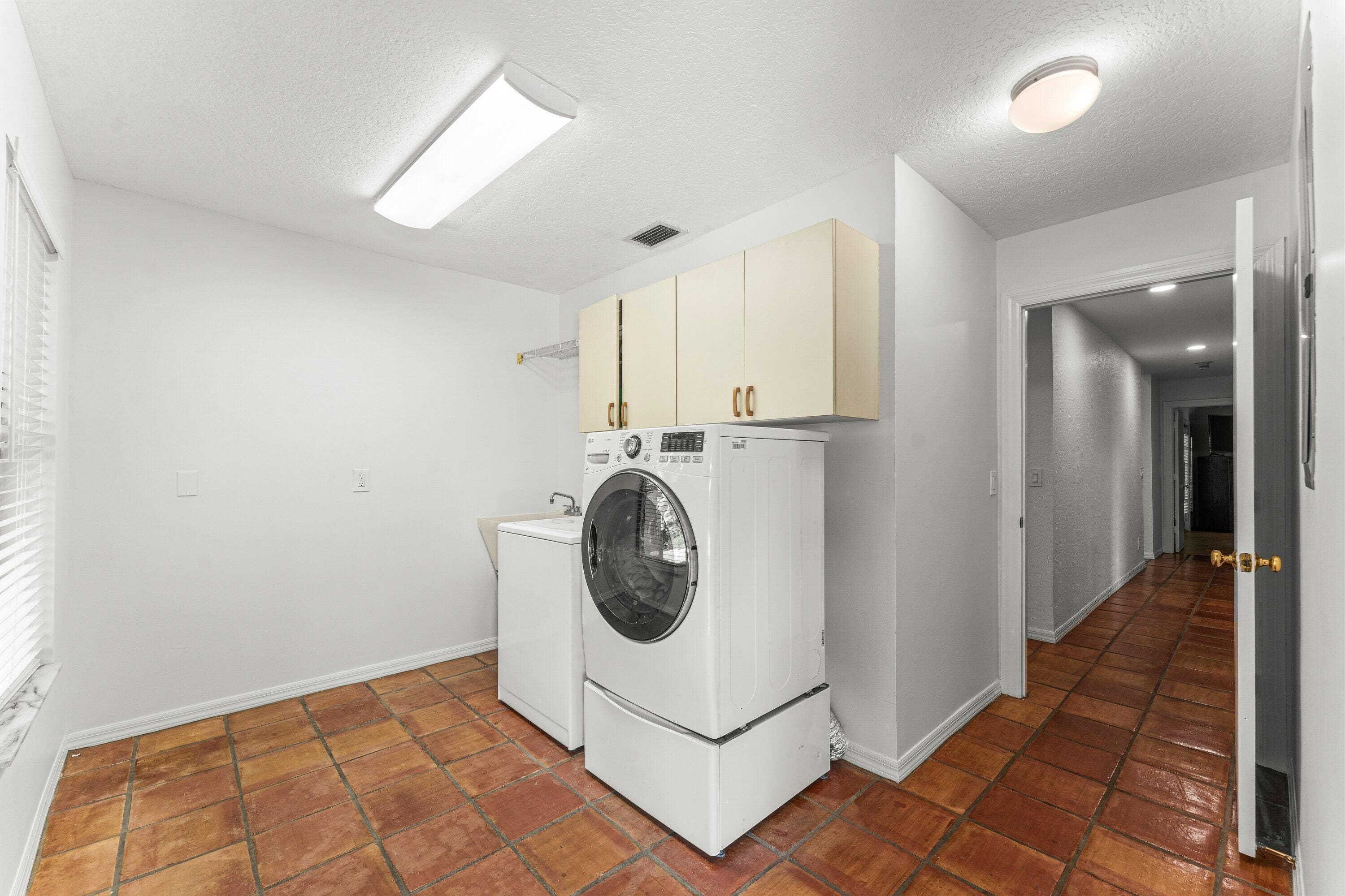 3897 Sherwood Boulevard, Delray Beach, FL 33445 — photo 22 of 41