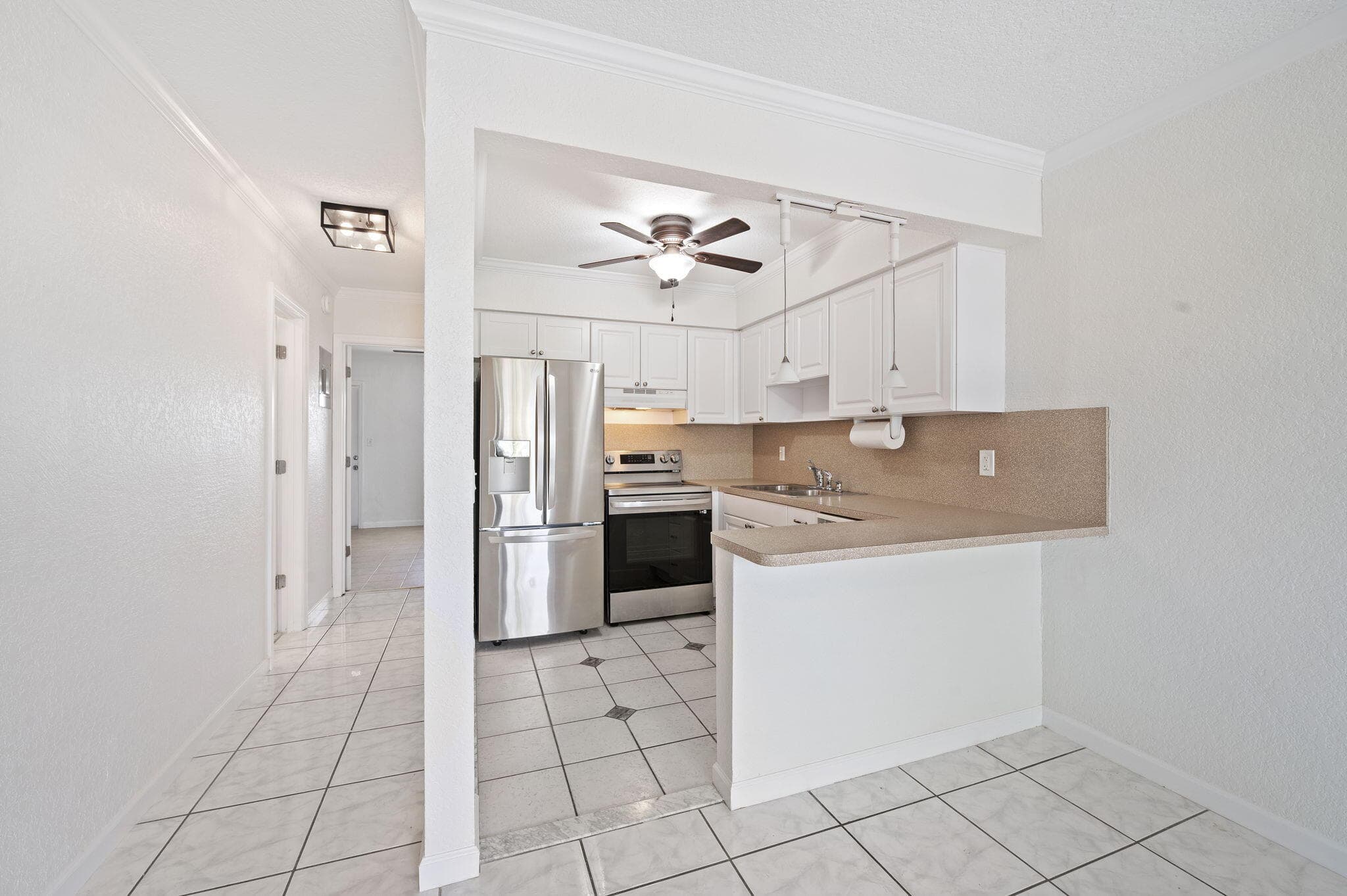 1780 SE 4th Street, Pompano Beach, FL 33060 — photo 4 of 25