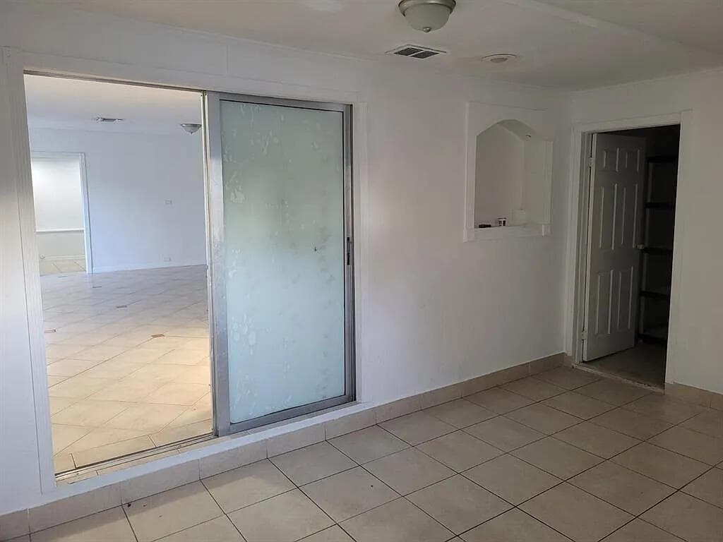1810 NE 42nd Street, Pompano Beach, FL 33064 — photo 6 of 19