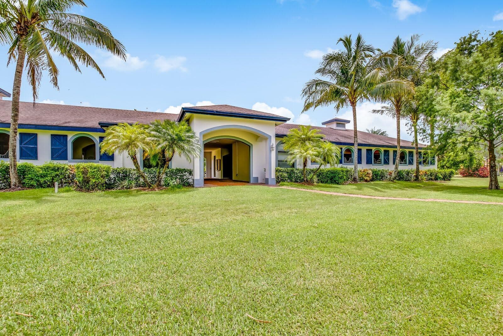 5656 South Shore Boulevard, Wellington, FL 33449 — photo 3 of 105