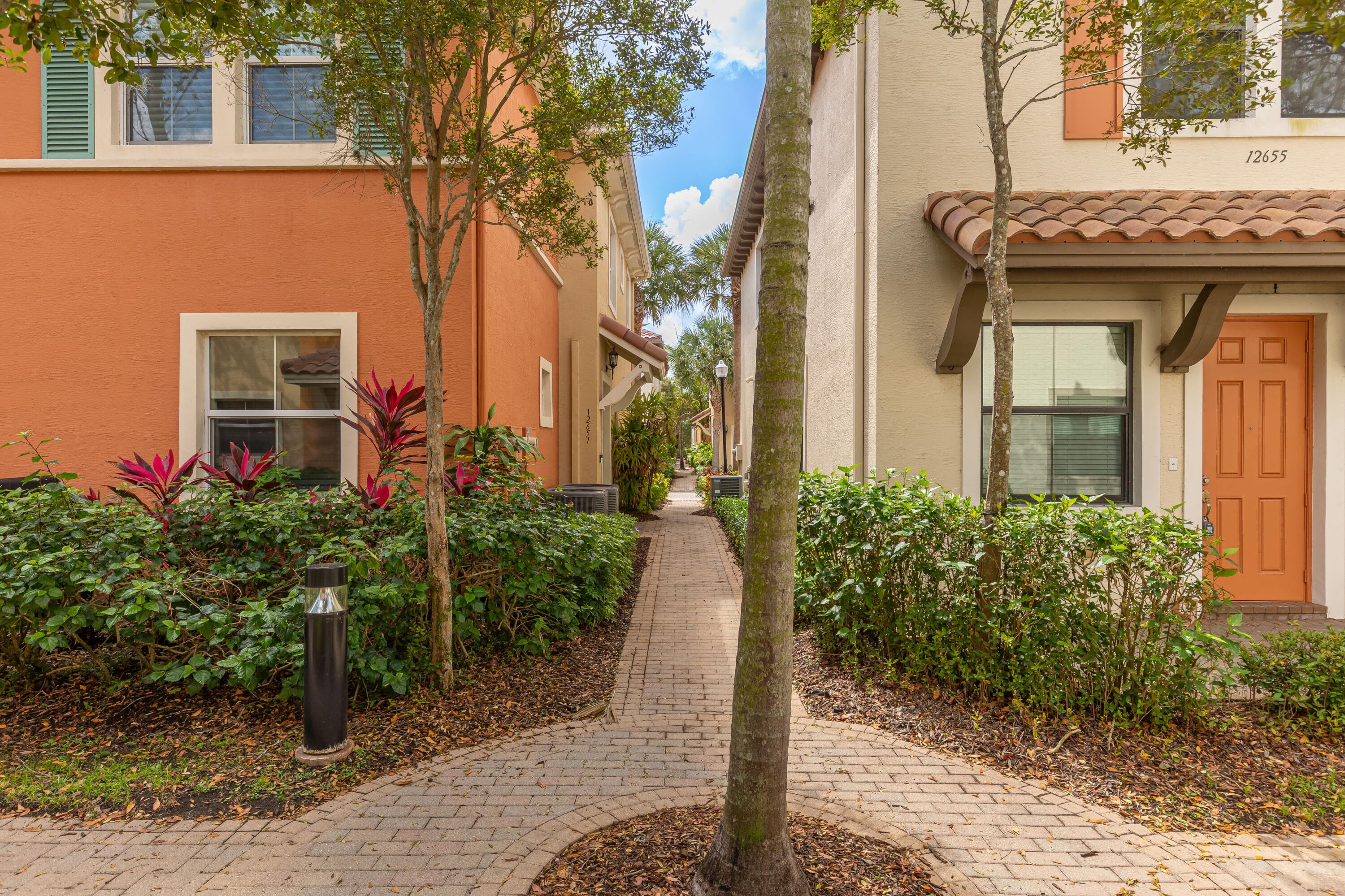 12651 NW 32nd Place, Sunrise, FL 33323 — photo 37 of 68