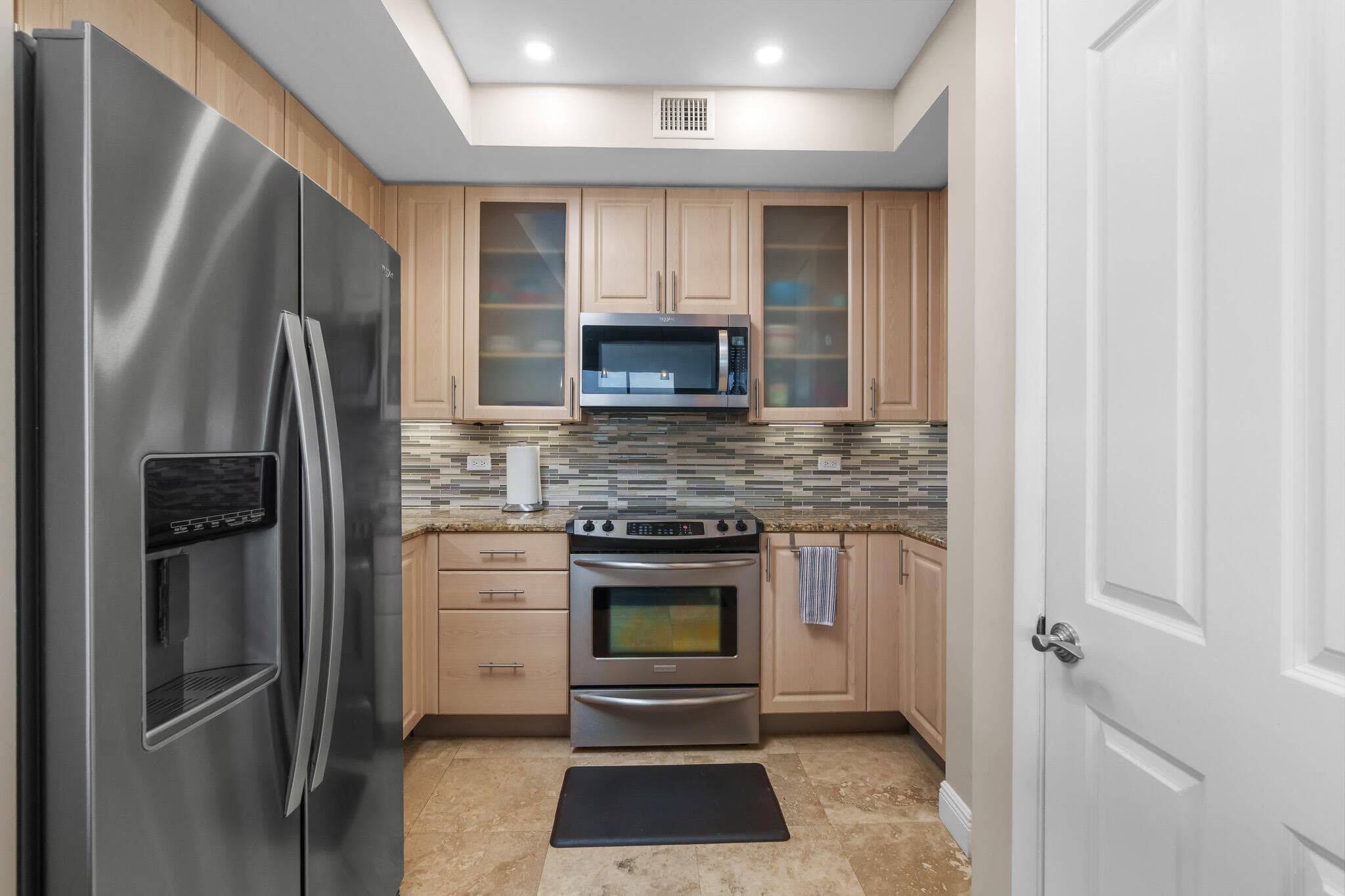 2633 NE 14th Avenue 308, Wilton Manors, FL 33334 — photo 16 of 53
