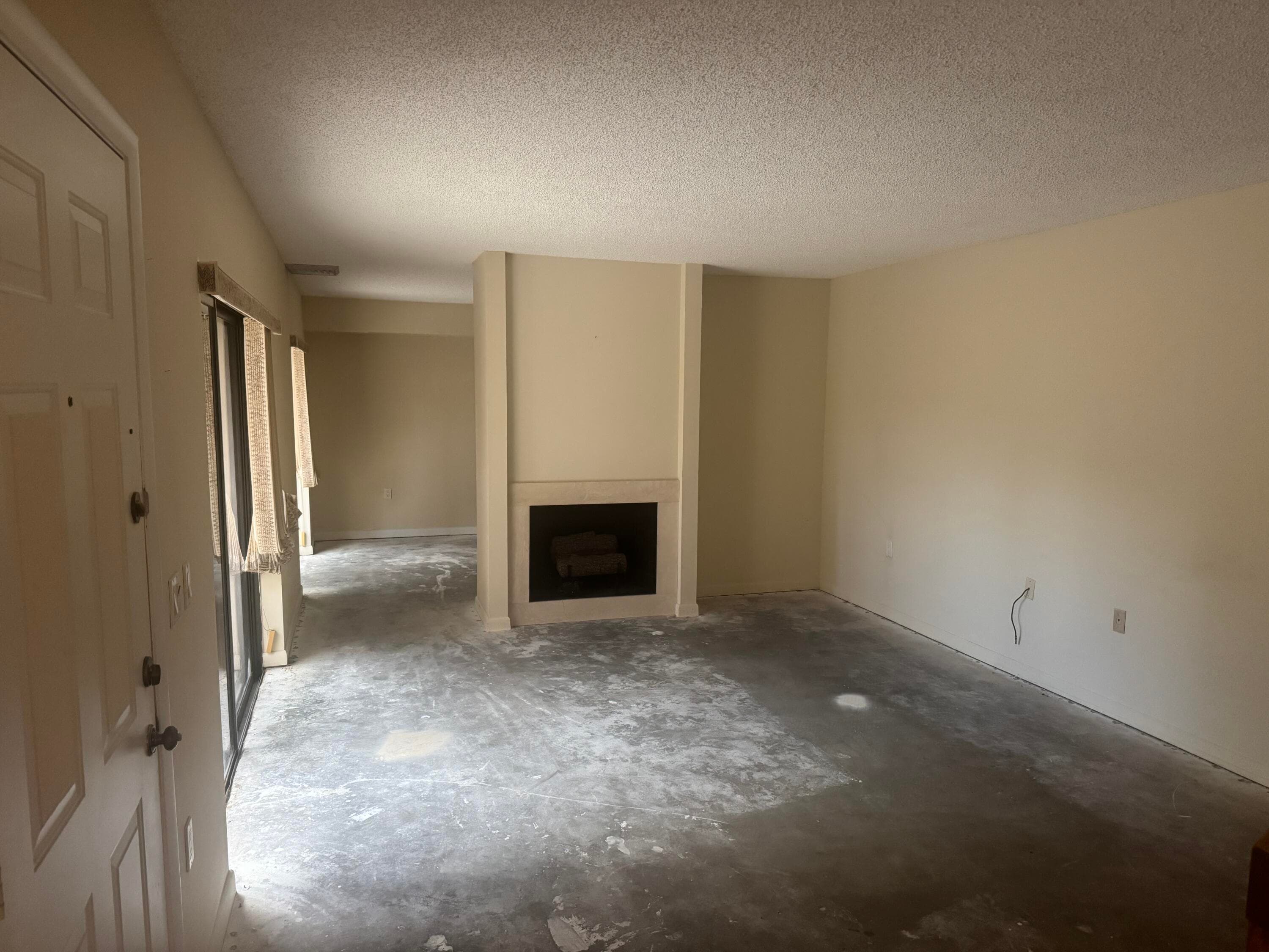 219 2nd Lane, Palm Beach Gardens, FL 33418 — photo 4 of 21