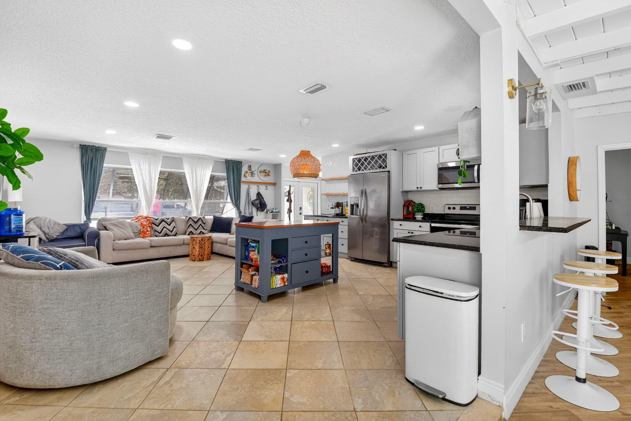 320 Riverdale Road, Palm Springs, FL 33461 — photo 16 of 44