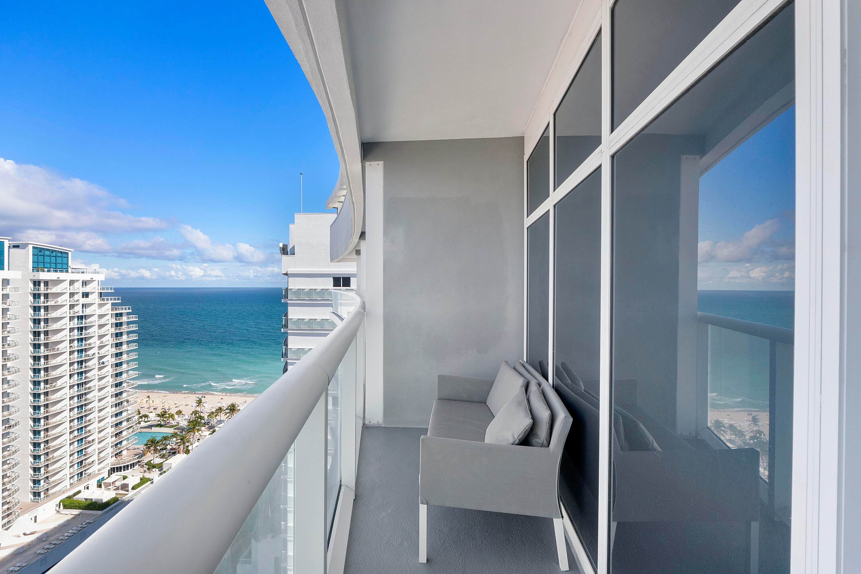 3101 Bayshore Drive 2406, Fort Lauderdale, FL 33304 — photo 3 of 30
