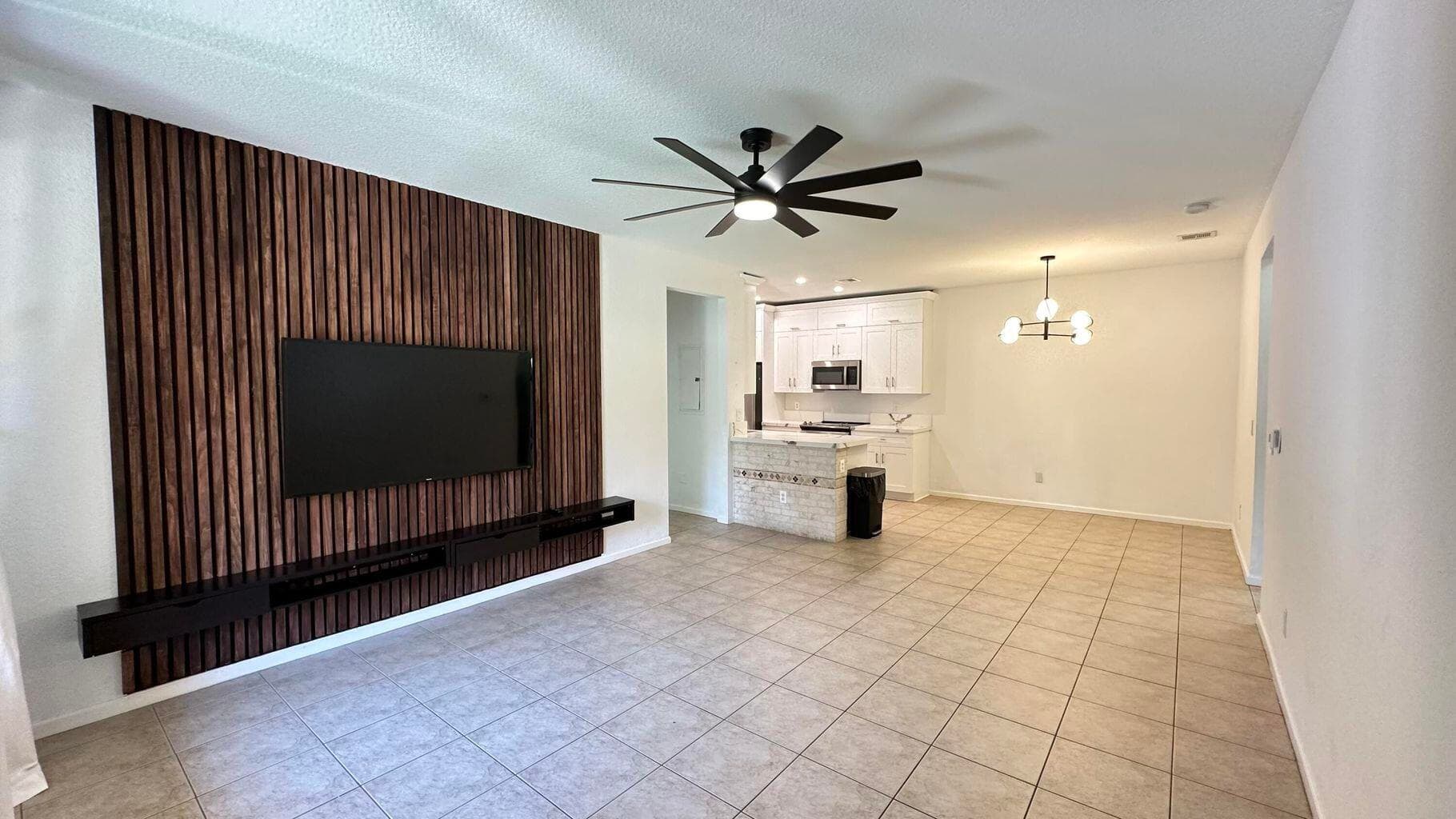 3549 Forest Hill Boulevard 19, Palm Springs, FL 33406 — photo 1 of 13