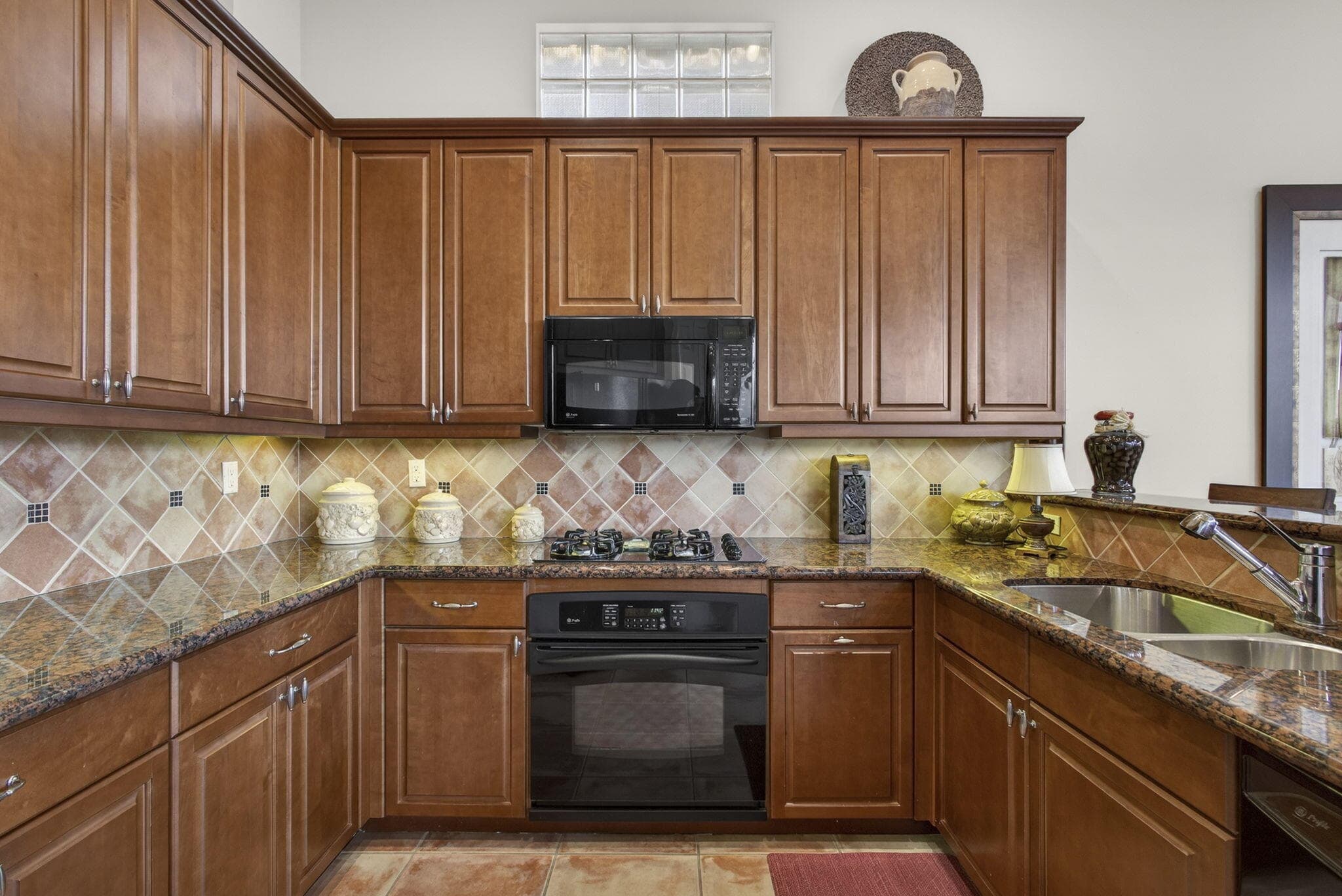 207 Andalusia Drive, Palm Beach Gardens, FL 33418 — photo 16 of 34