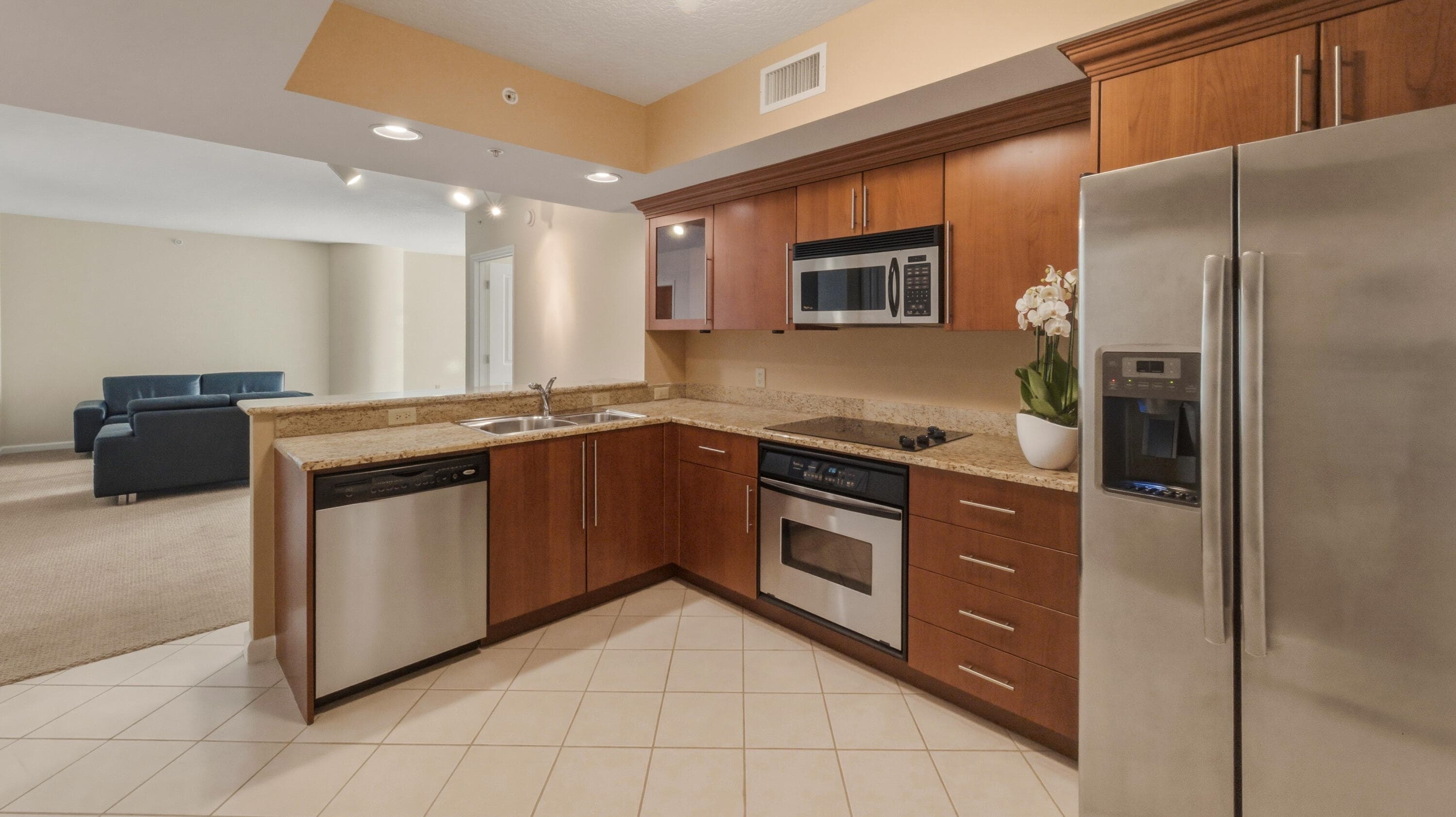 401 SW 4th Avenue 402, Fort Lauderdale, FL 33315 — photo 6 of 37