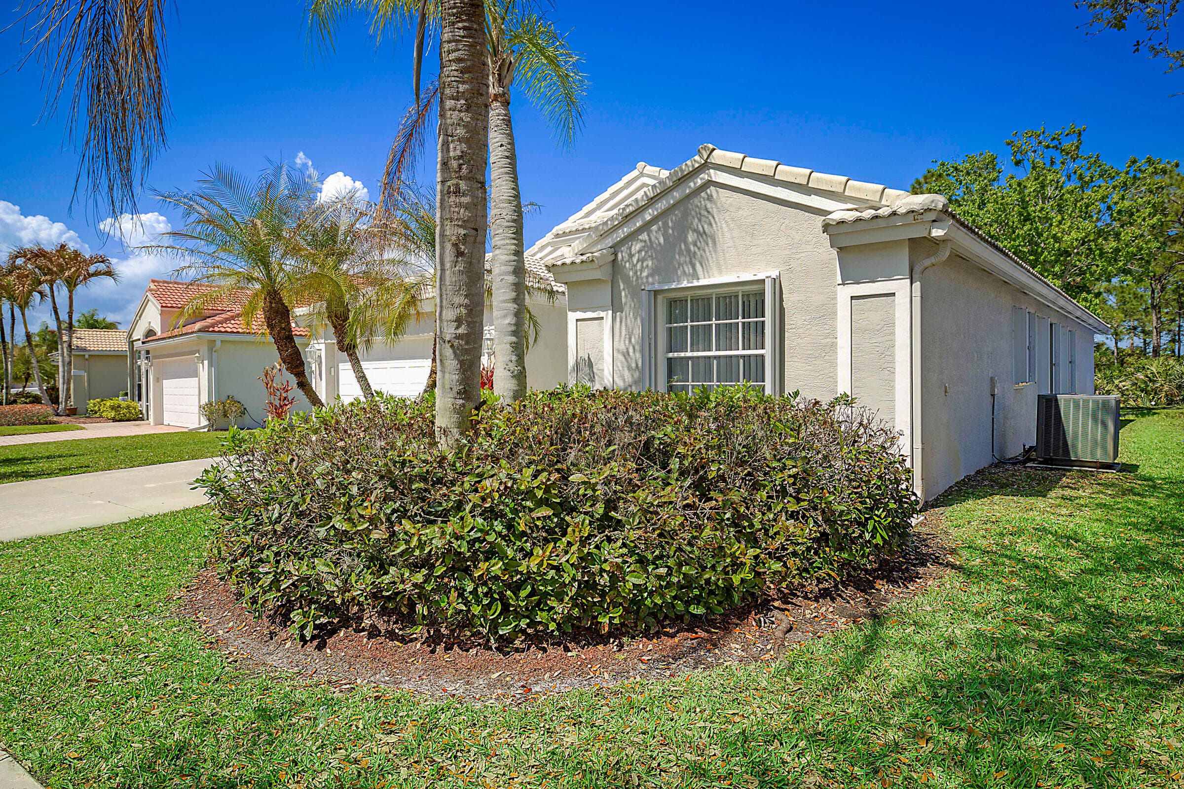 7008 SE Twin Oaks Circle, Stuart, FL 34997 — photo 3 of 48