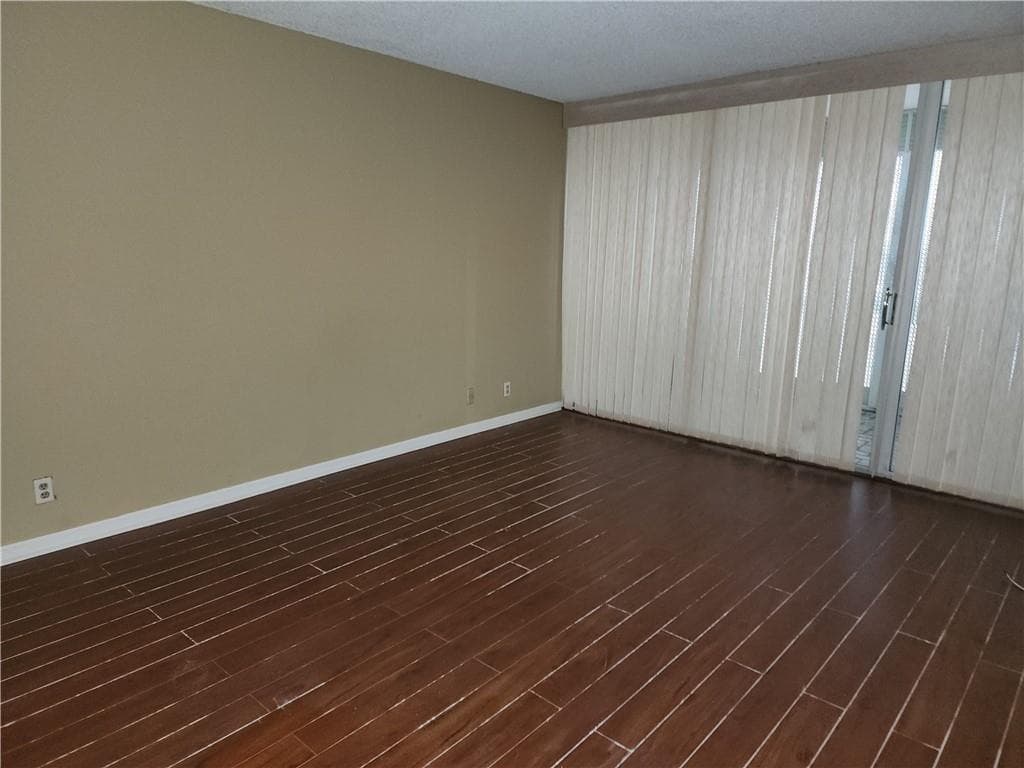 7001 Environ Boulevard 604, Lauderhill, FL 33319 — photo 5 of 9