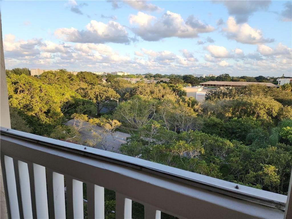 7001 Environ Boulevard 604, Lauderhill, FL 33319 — photo 9 of 9