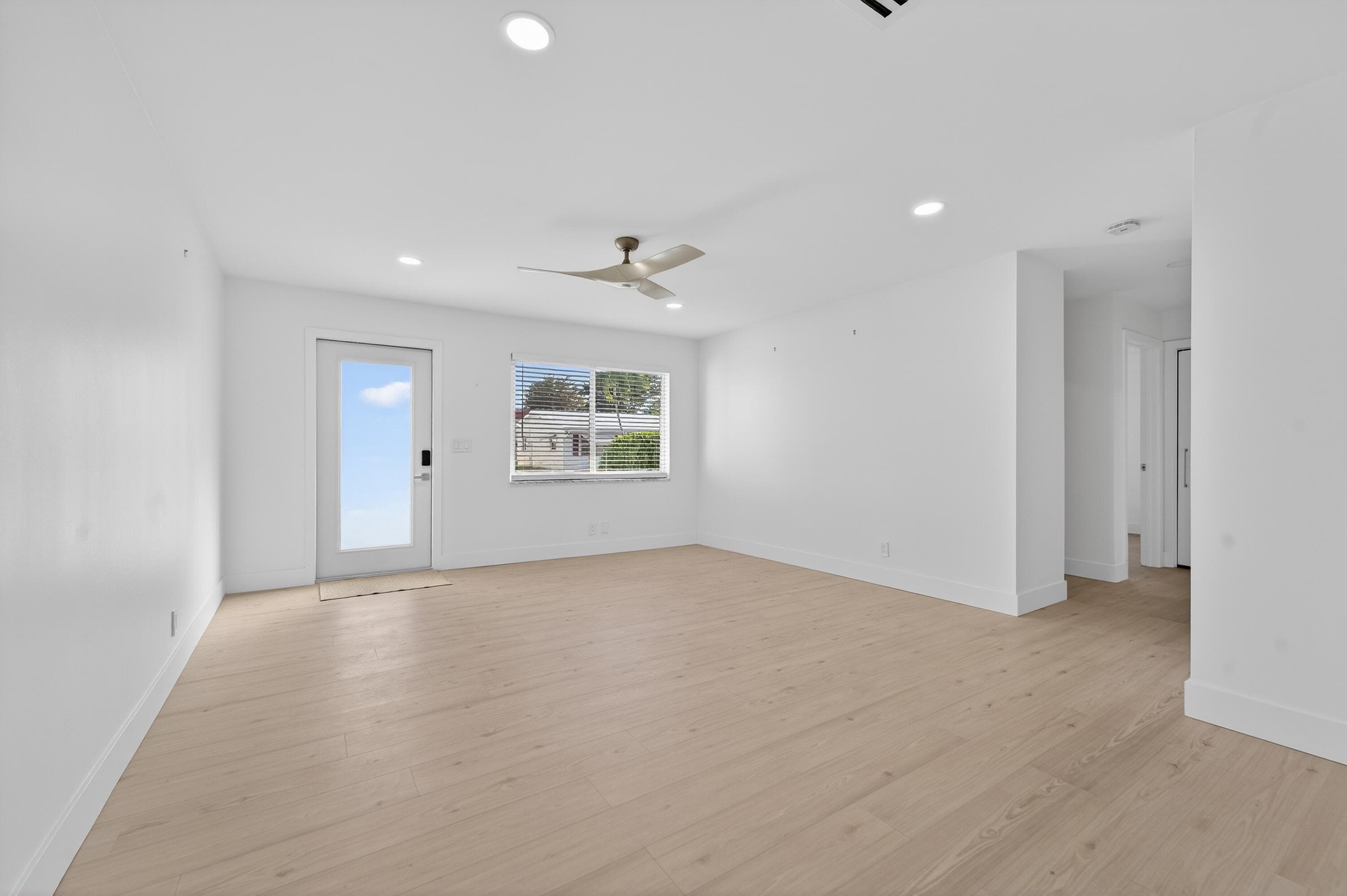 2095 SW 14 Avenue SW, Boynton Beach, FL 33426 — photo 4 of 36
