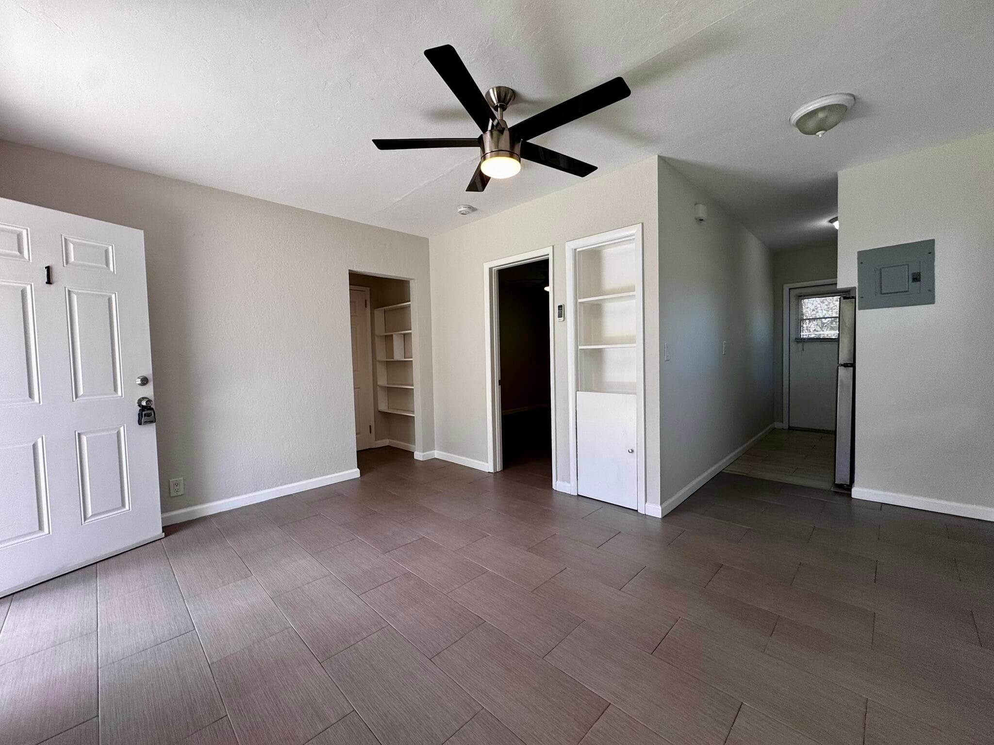 625 NE 14th Avenue 1, Fort Lauderdale, FL 33304 — photo 4 of 18