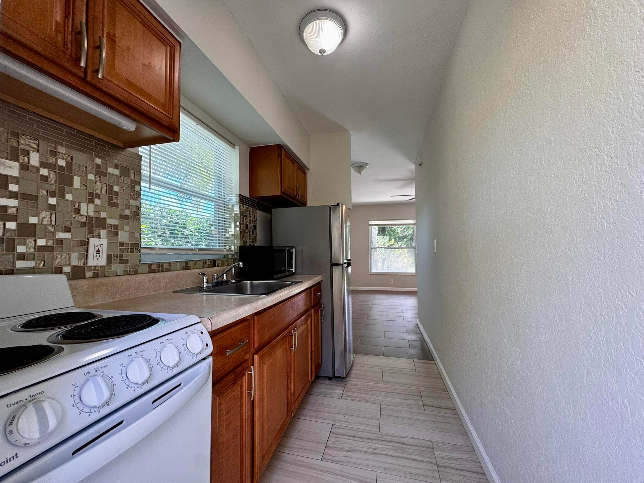 625 NE 14th Avenue 1, Fort Lauderdale, FL 33304 — photo 9 of 18