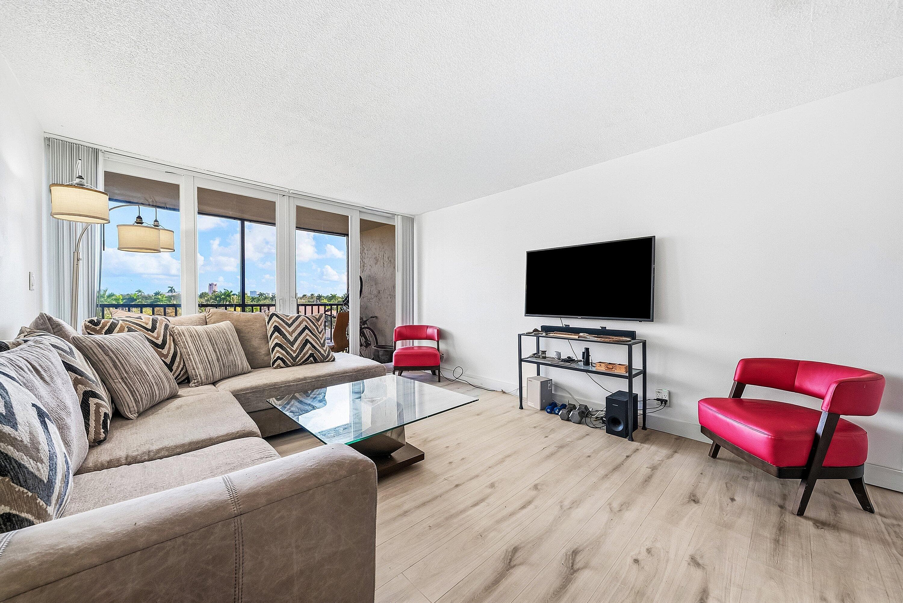 6 Royal Palm Way 605, Boca Raton, FL 33432 — photo 10 of 50