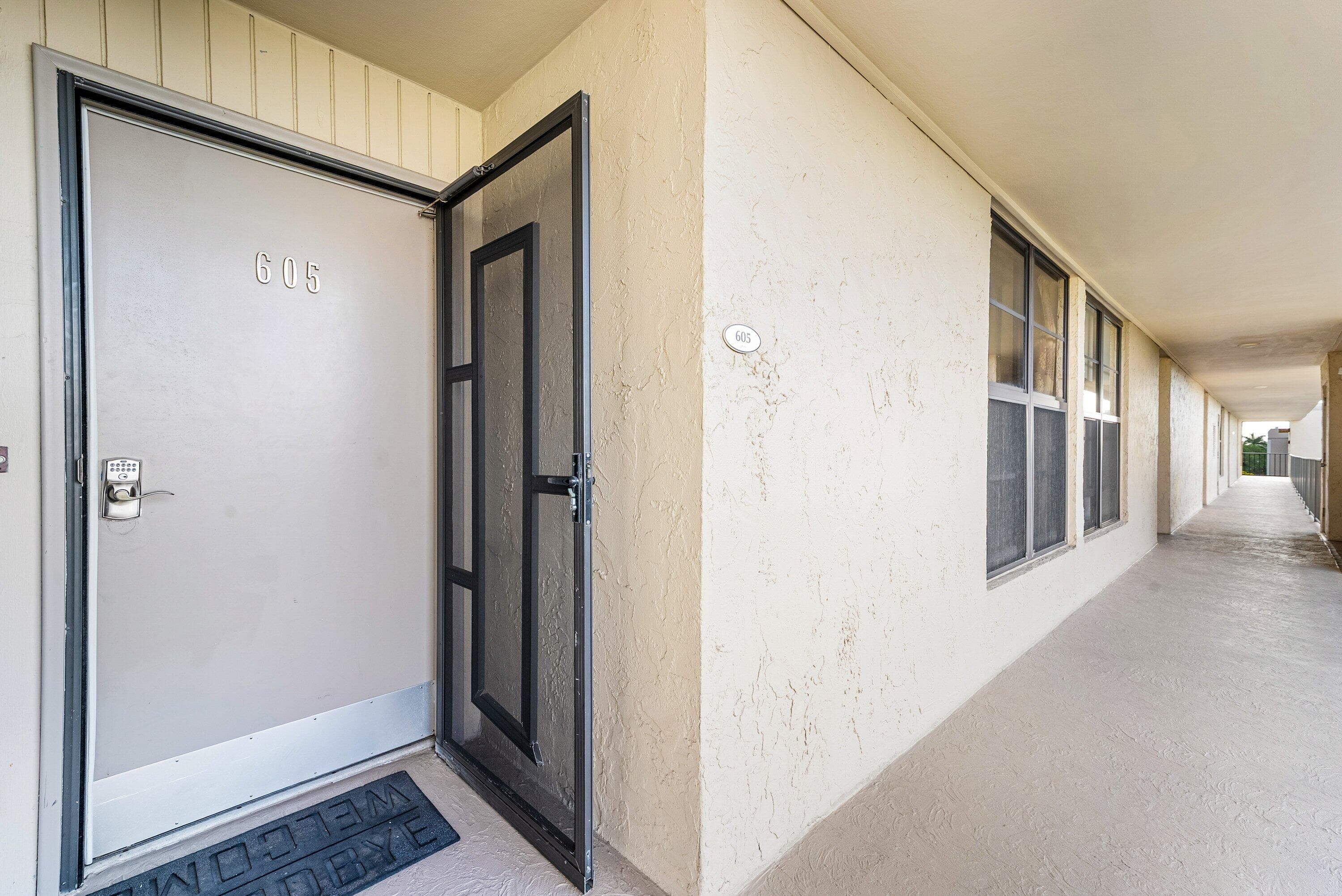 6 Royal Palm Way 605, Boca Raton, FL 33432 — photo 5 of 50
