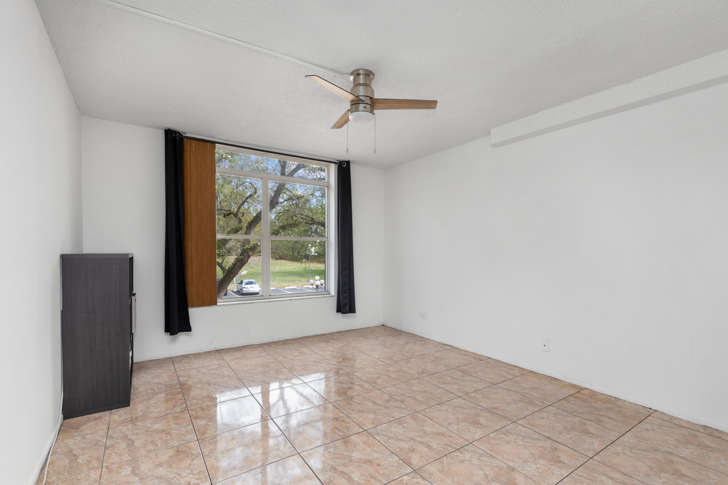 3710 Inverrary Drive 2g, Lauderhill, FL 33319 — photo 6 of 42