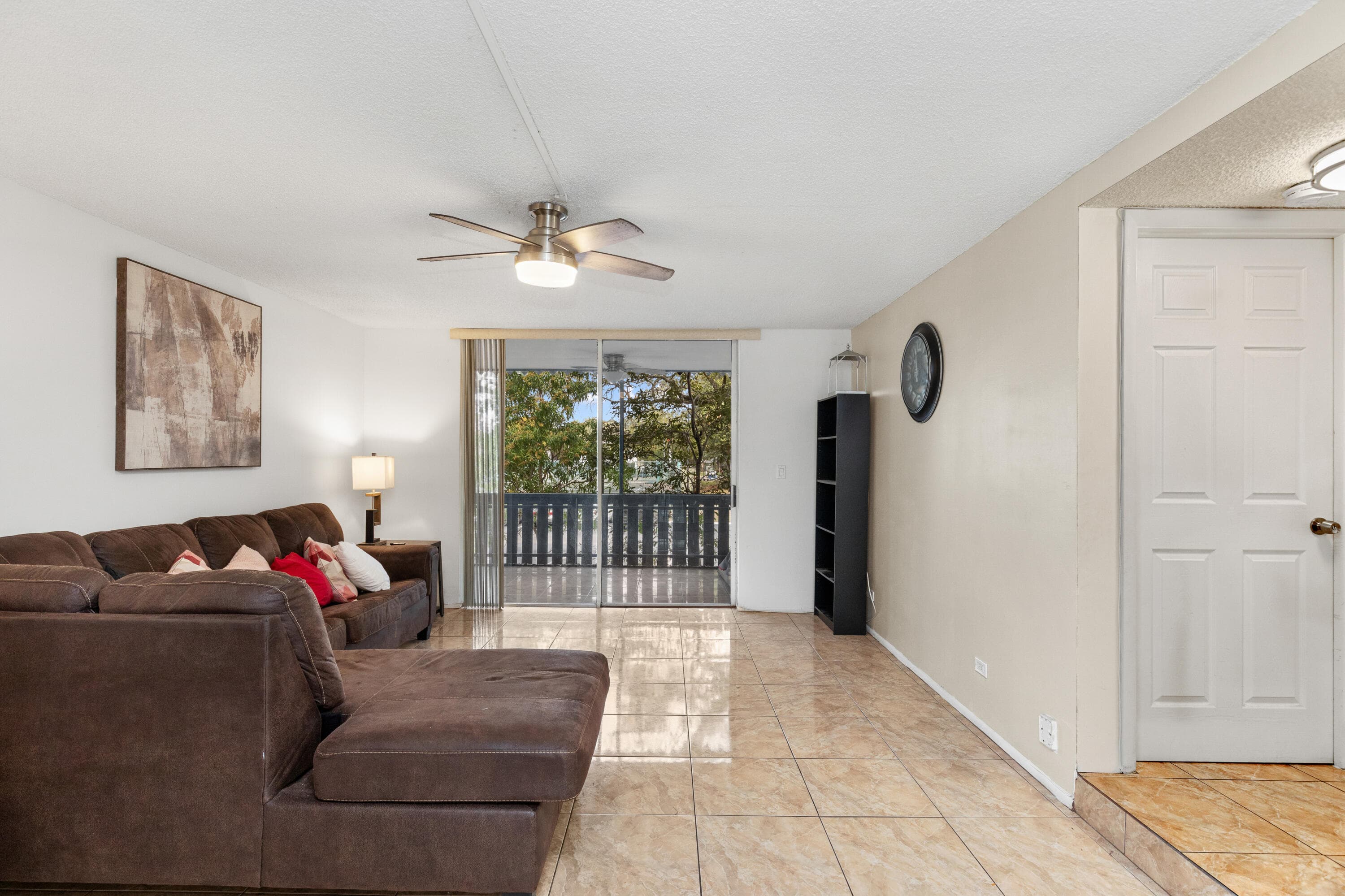 3710 Inverrary Drive 2g, Lauderhill, FL 33319 — photo 2 of 42
