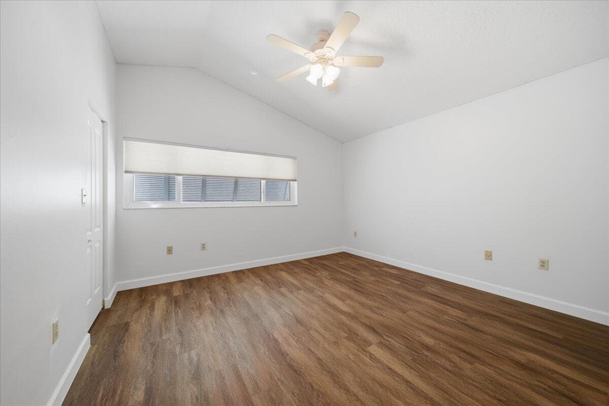 1383 NW 122nd Terrace, Pembroke Pines, FL 33026 — photo 12 of 28