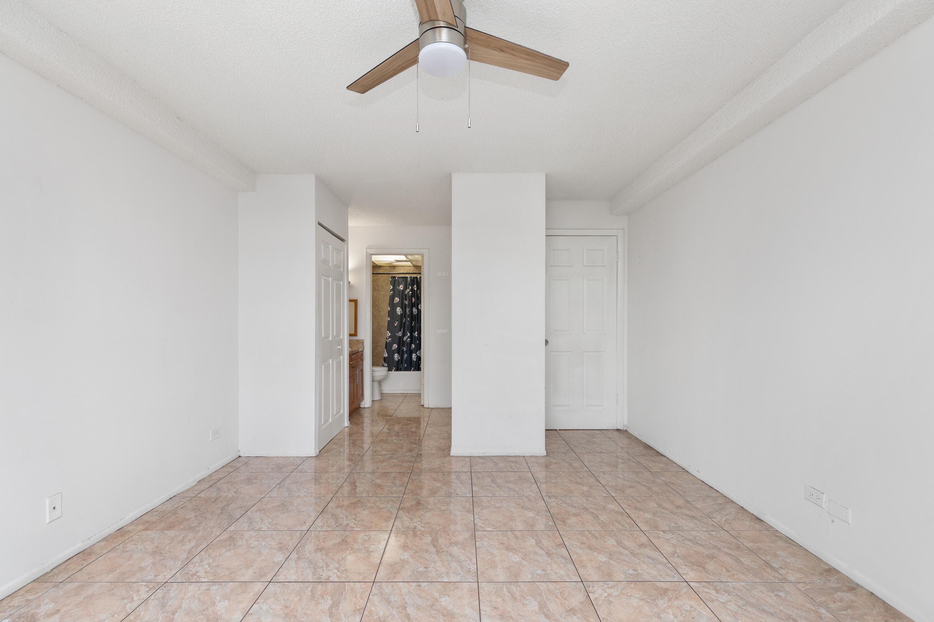 3710 Inverrary Drive 2g, Lauderhill, FL 33319 — photo 19 of 42
