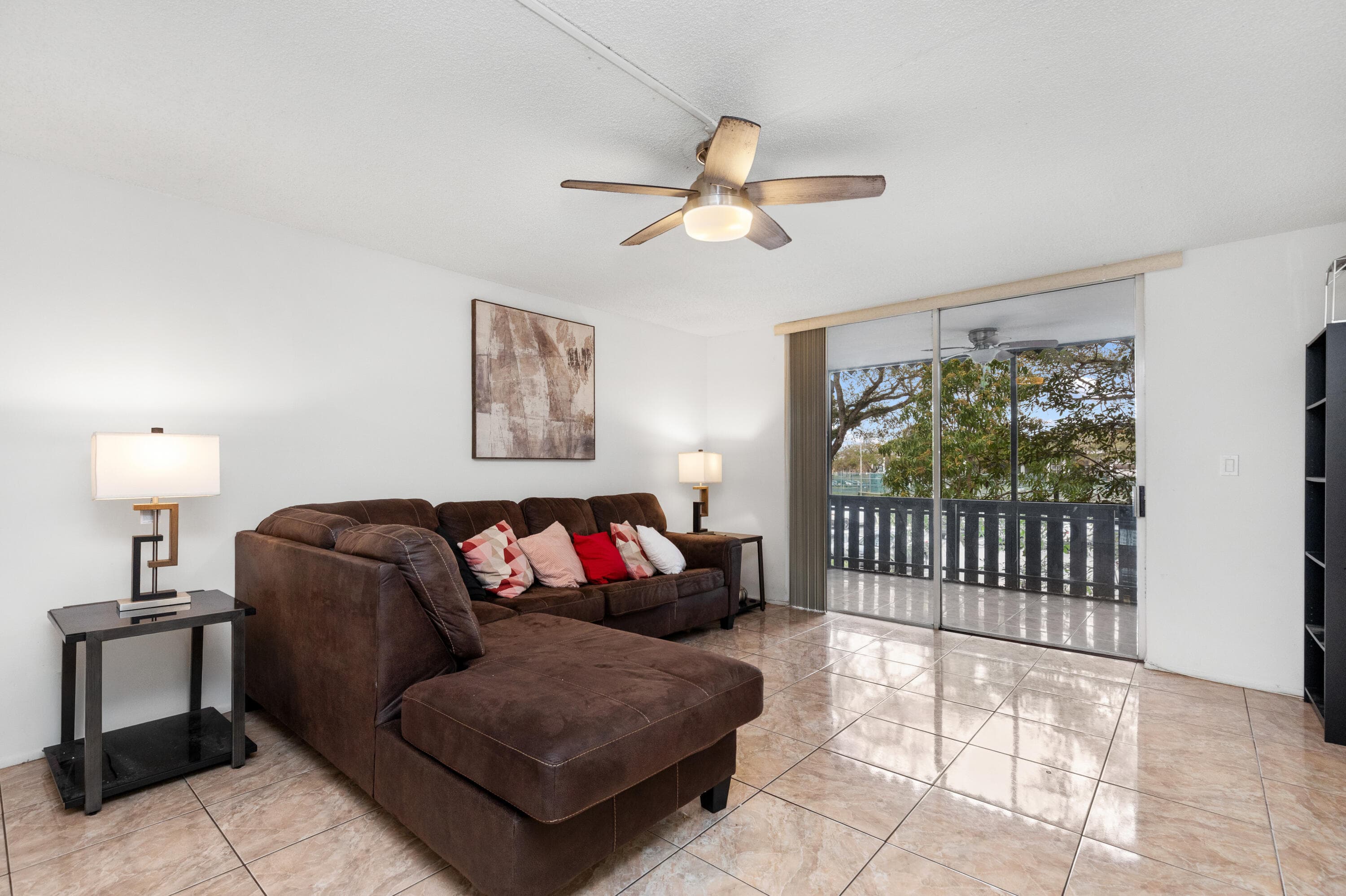 3710 Inverrary Drive 2g, Lauderhill, FL 33319 — photo 41 of 42