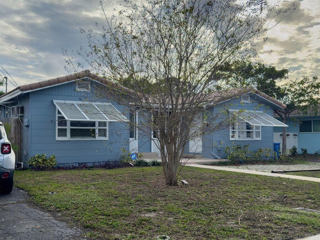 902 NE 34th Street, Oakland Park, FL 33334 — photo 12 of 64