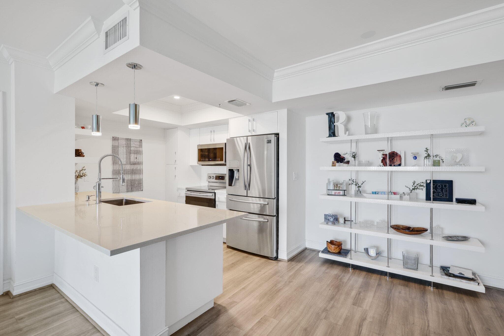 99 SE Mizner Boulevard 609, Boca Raton, FL 33432 — photo 3 of 100