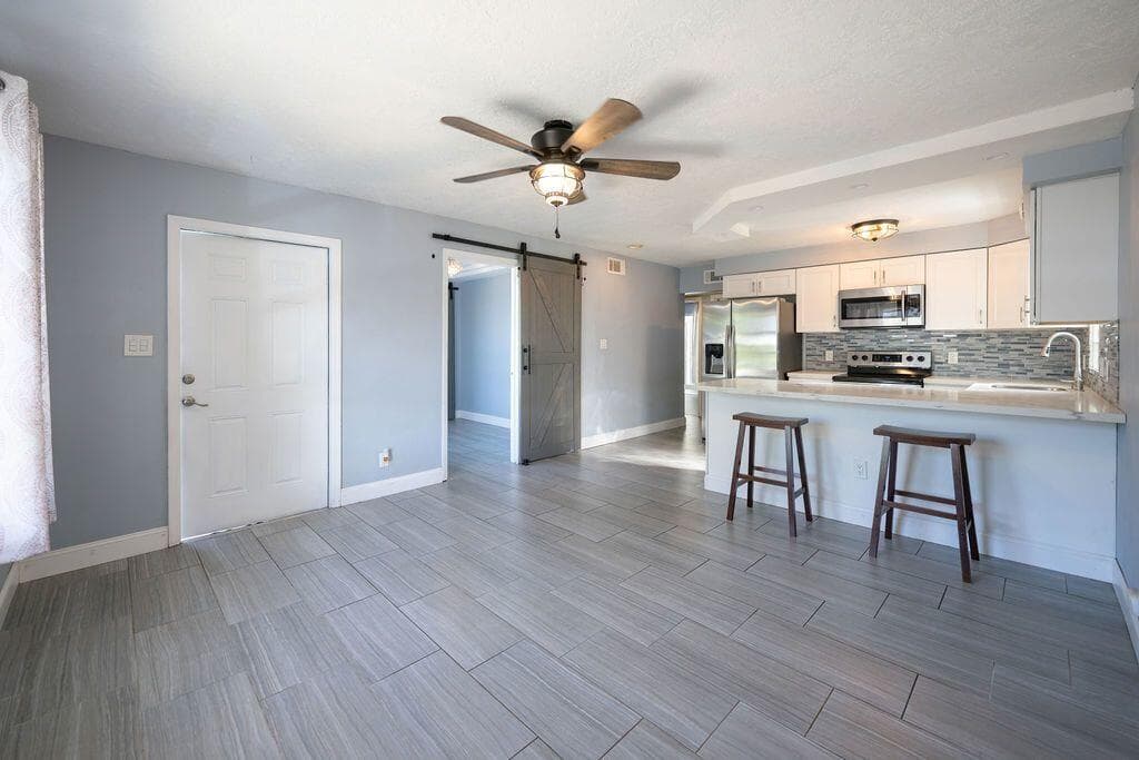 902 NE 34th Street, Oakland Park, FL 33334 — photo 32 of 64