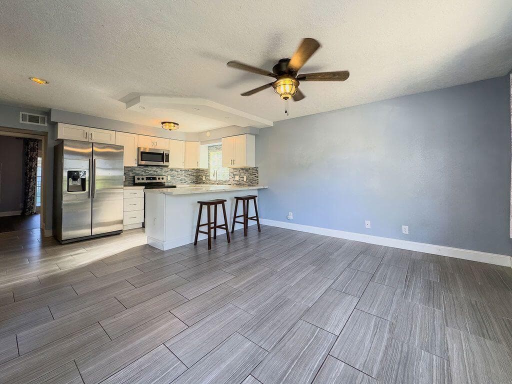 902 NE 34th Street, Oakland Park, FL 33334 — photo 33 of 64