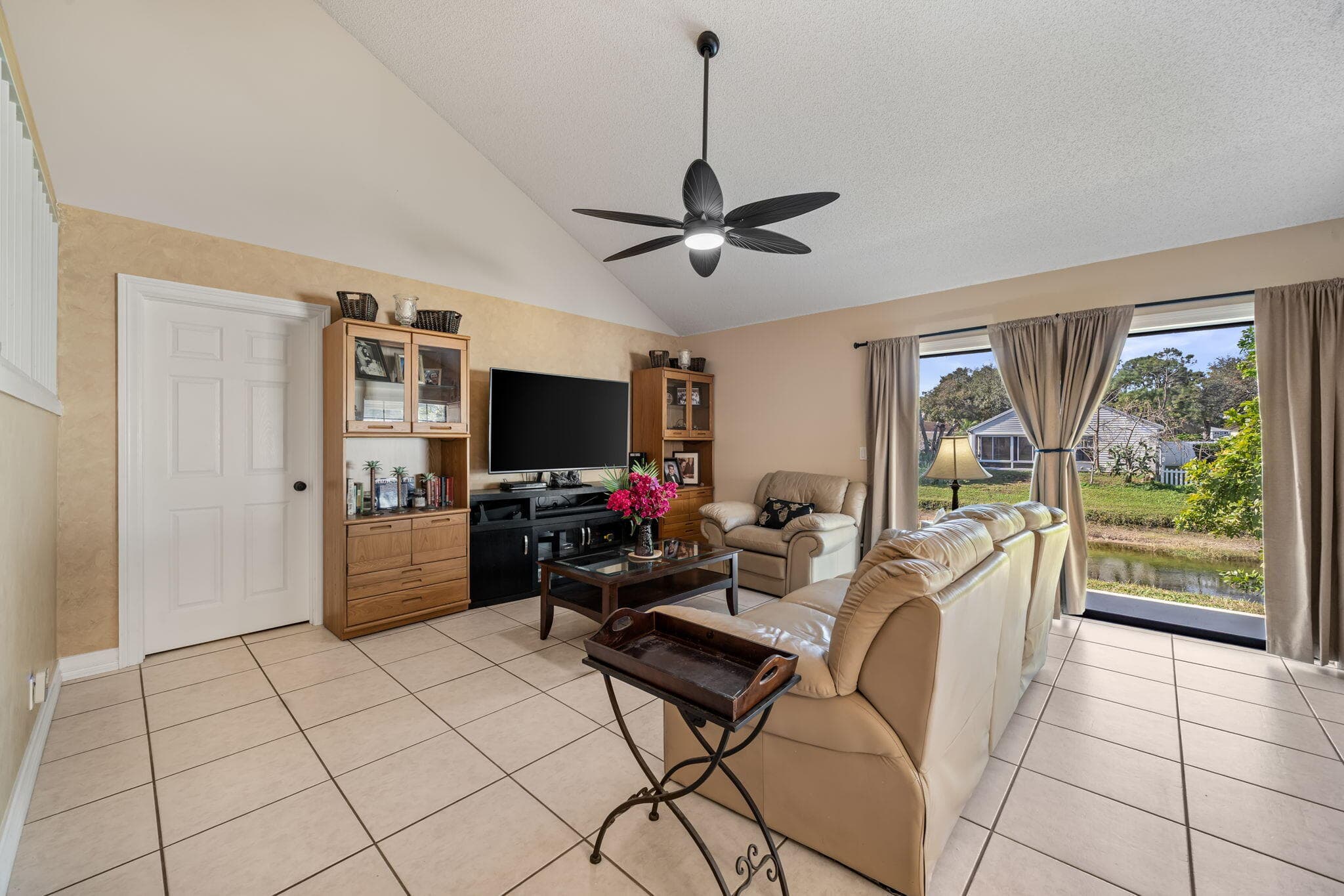 3874 Circle Lake Drive, West Palm Beach, FL 33417 — photo 14 of 38
