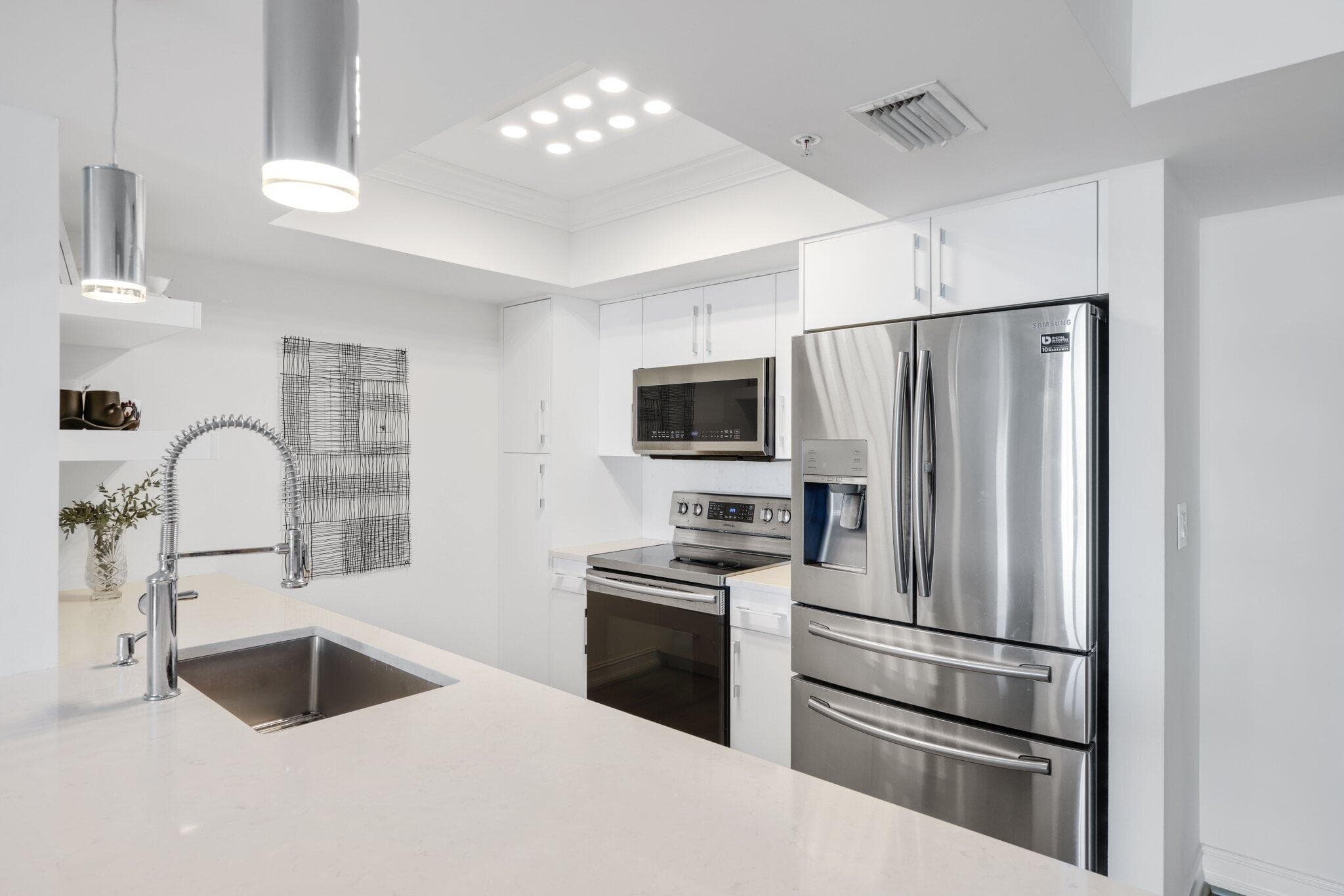 99 SE Mizner Boulevard 609, Boca Raton, FL 33432 — photo 4 of 100