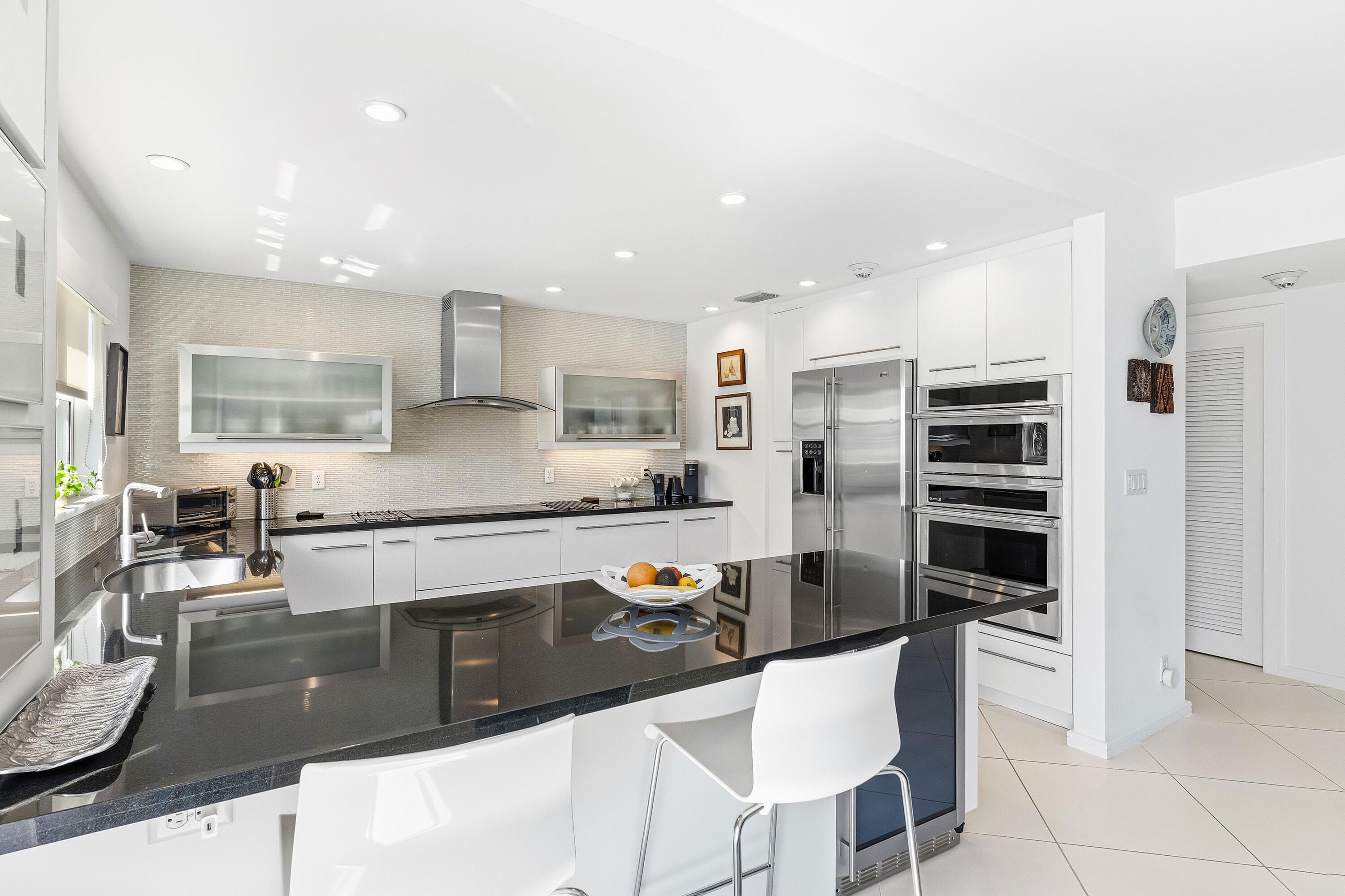 200 Macfarlane Drive N-406, Delray Beach, FL 33483 — photo 2 of 46