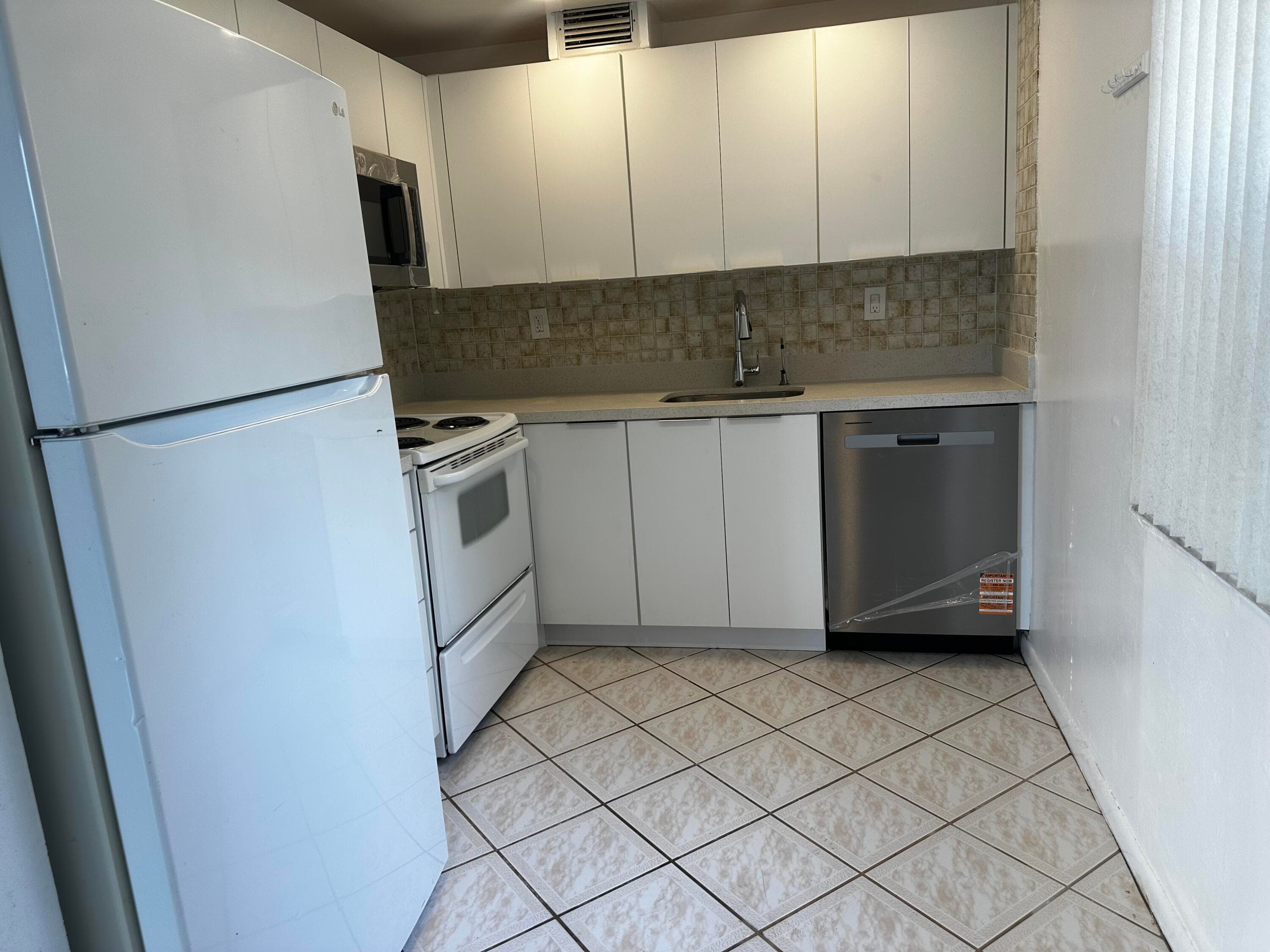 394 Normandy I, Delray Beach, FL 33484 — photo 14 of 15